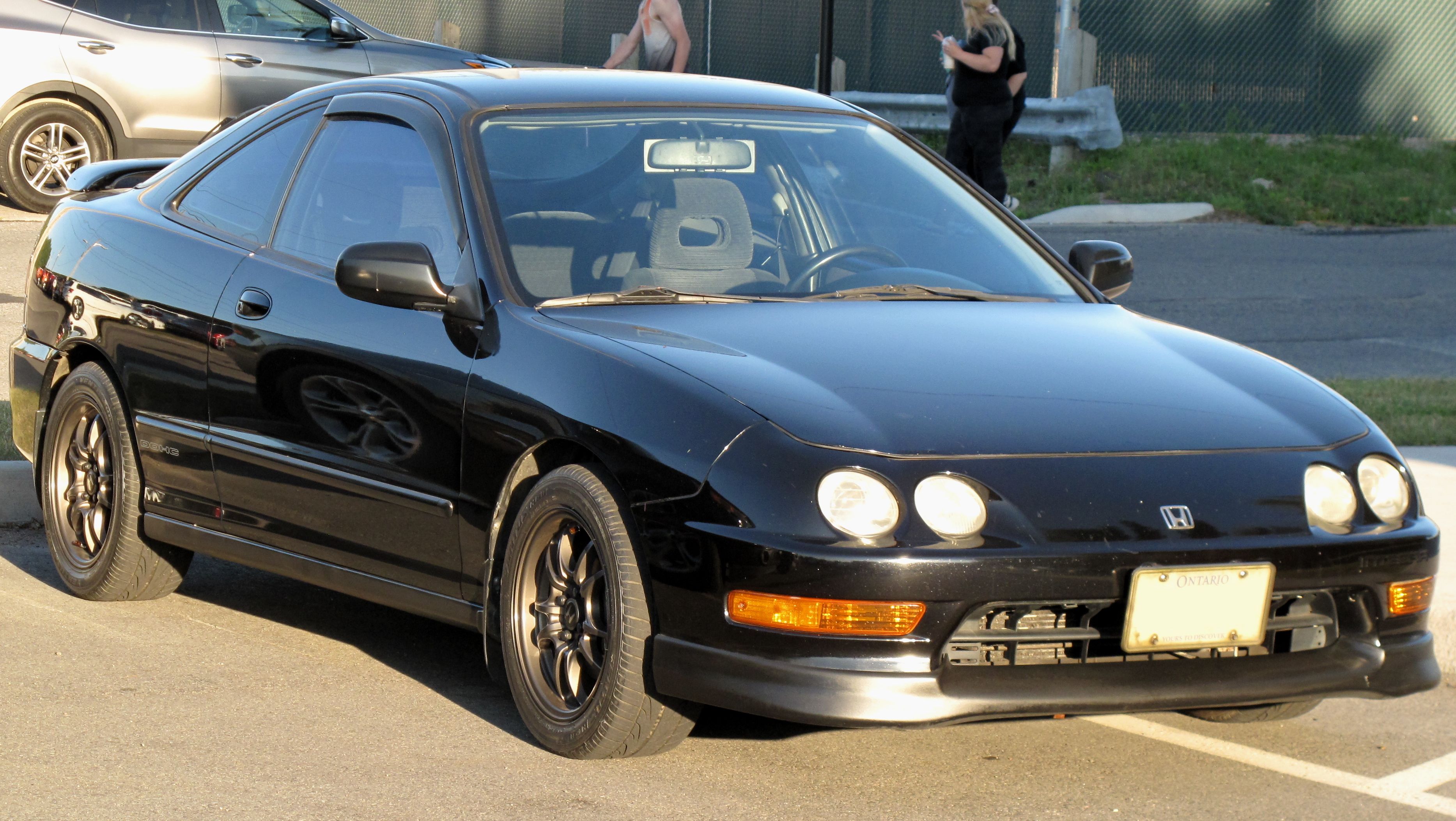 1998 Acura Integra, front three-quarter view