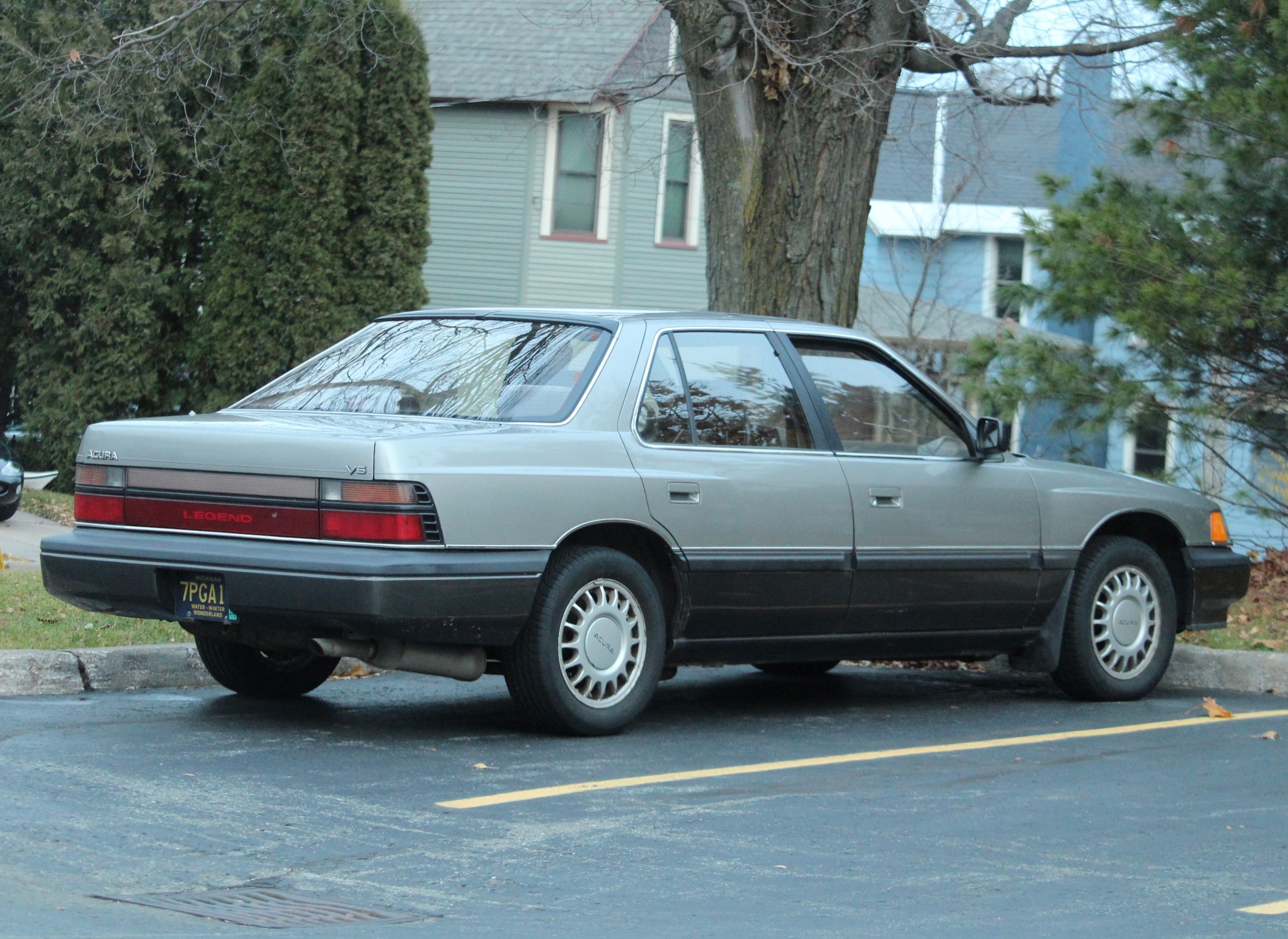 1988 Acura Legend, exterior view