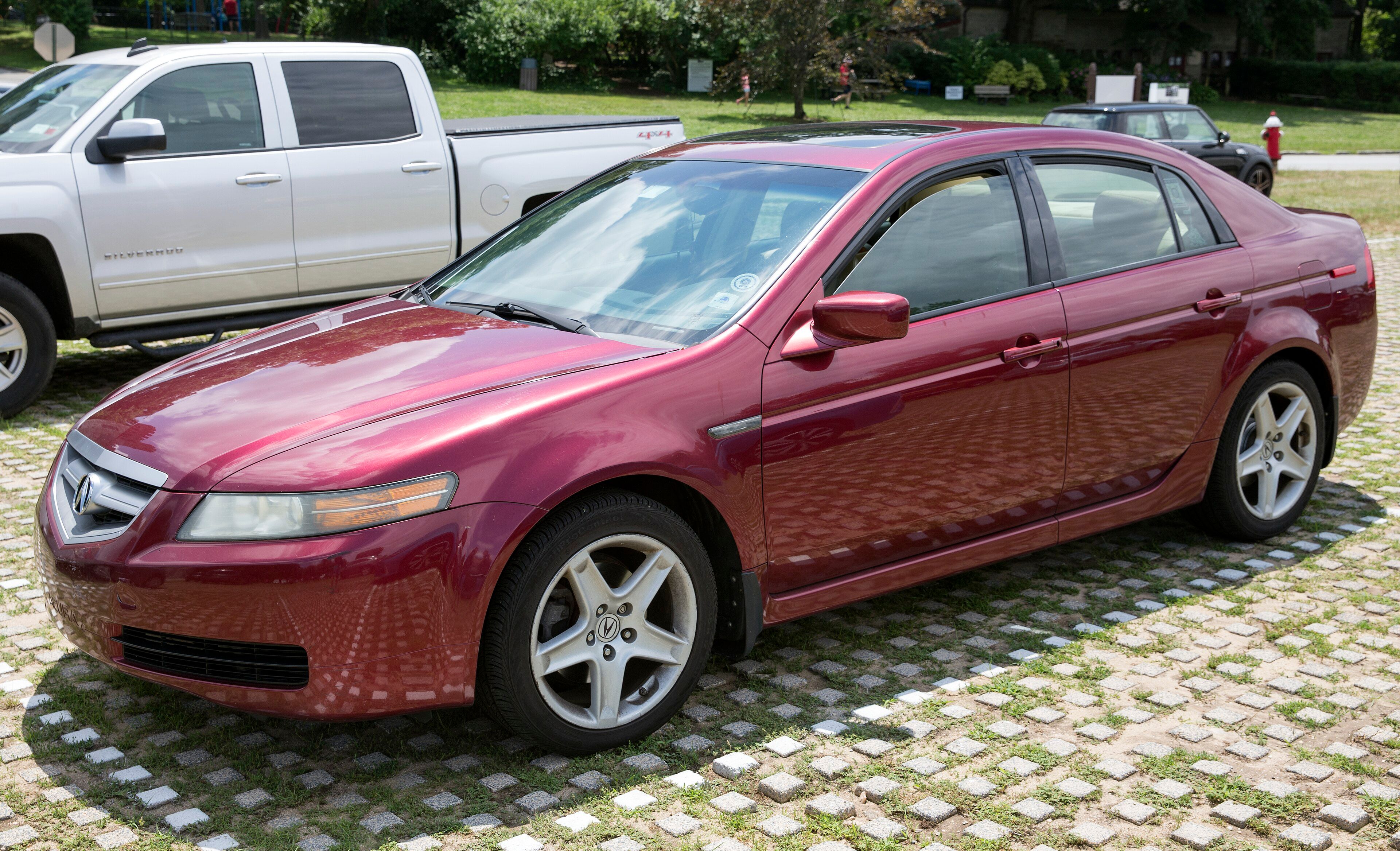 2006 Acura TL (third generation), front three-quarter view