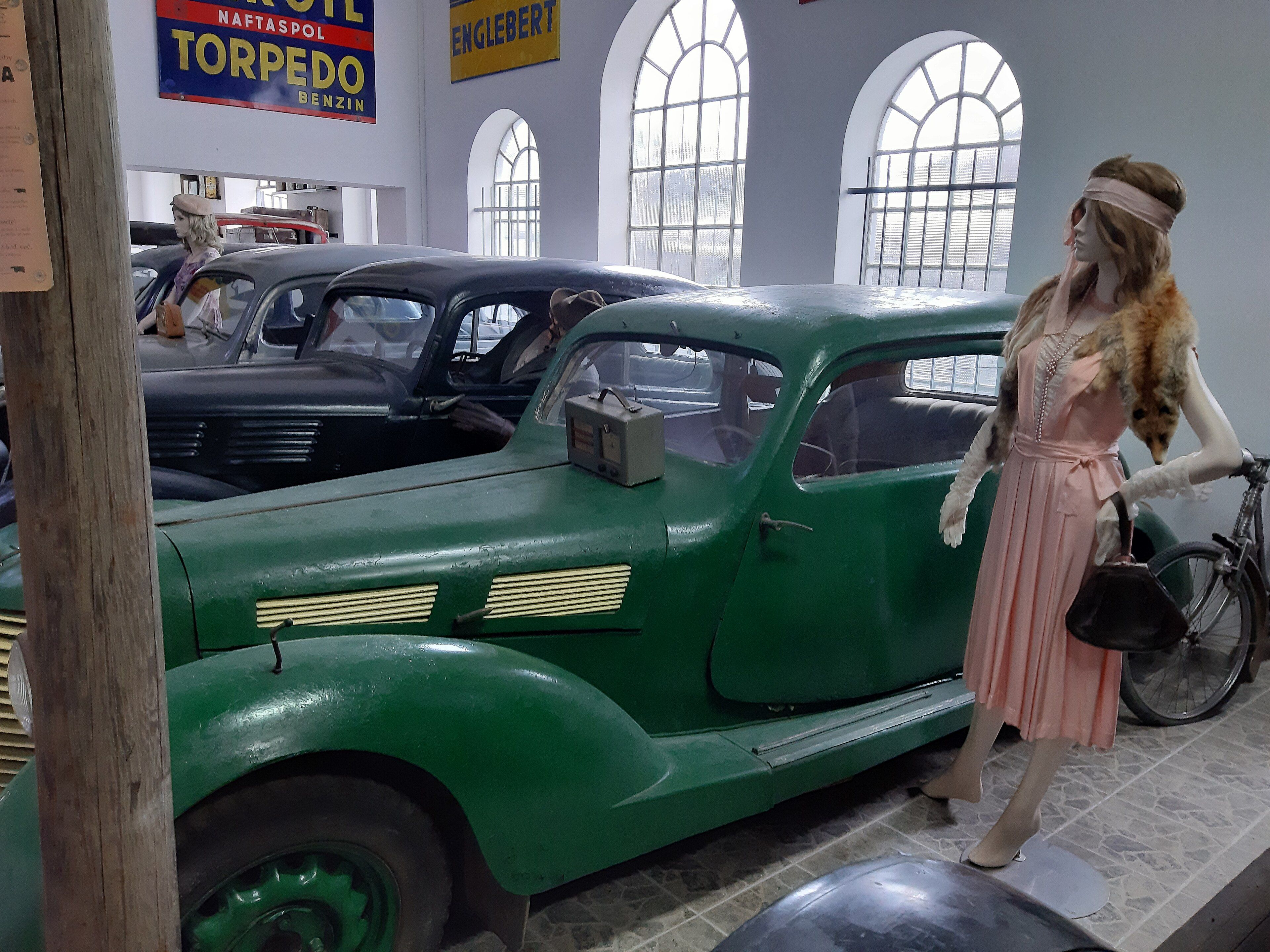 Green post-war 1947 Aero 30 sedan, left side profile