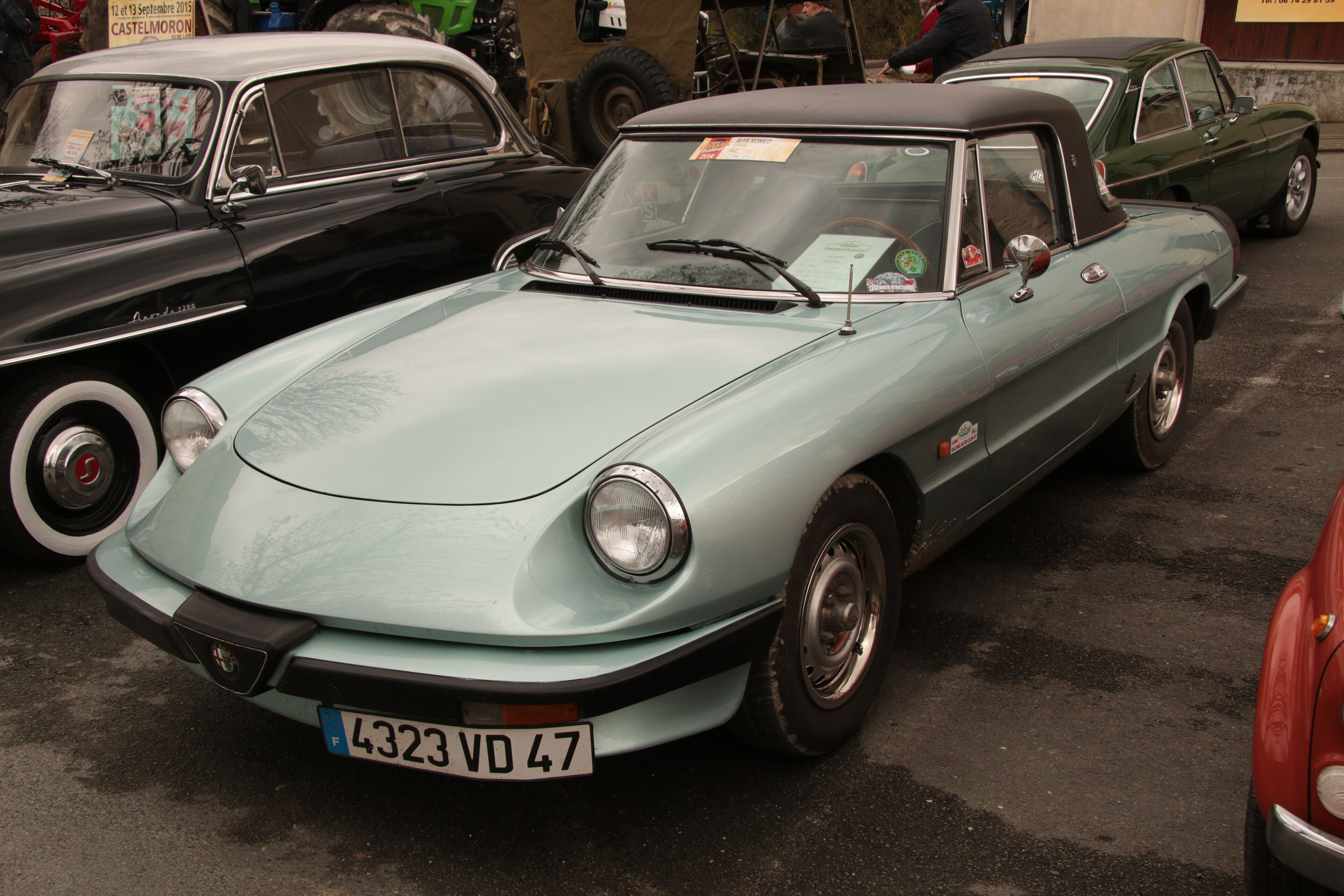 1983 Alfa Romeo Spider 2000, Series 3 plastic-bumper roadster