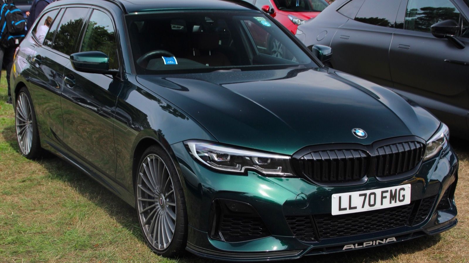 Alpina B3 BiTurbo (G20/G21), front three-quarter view