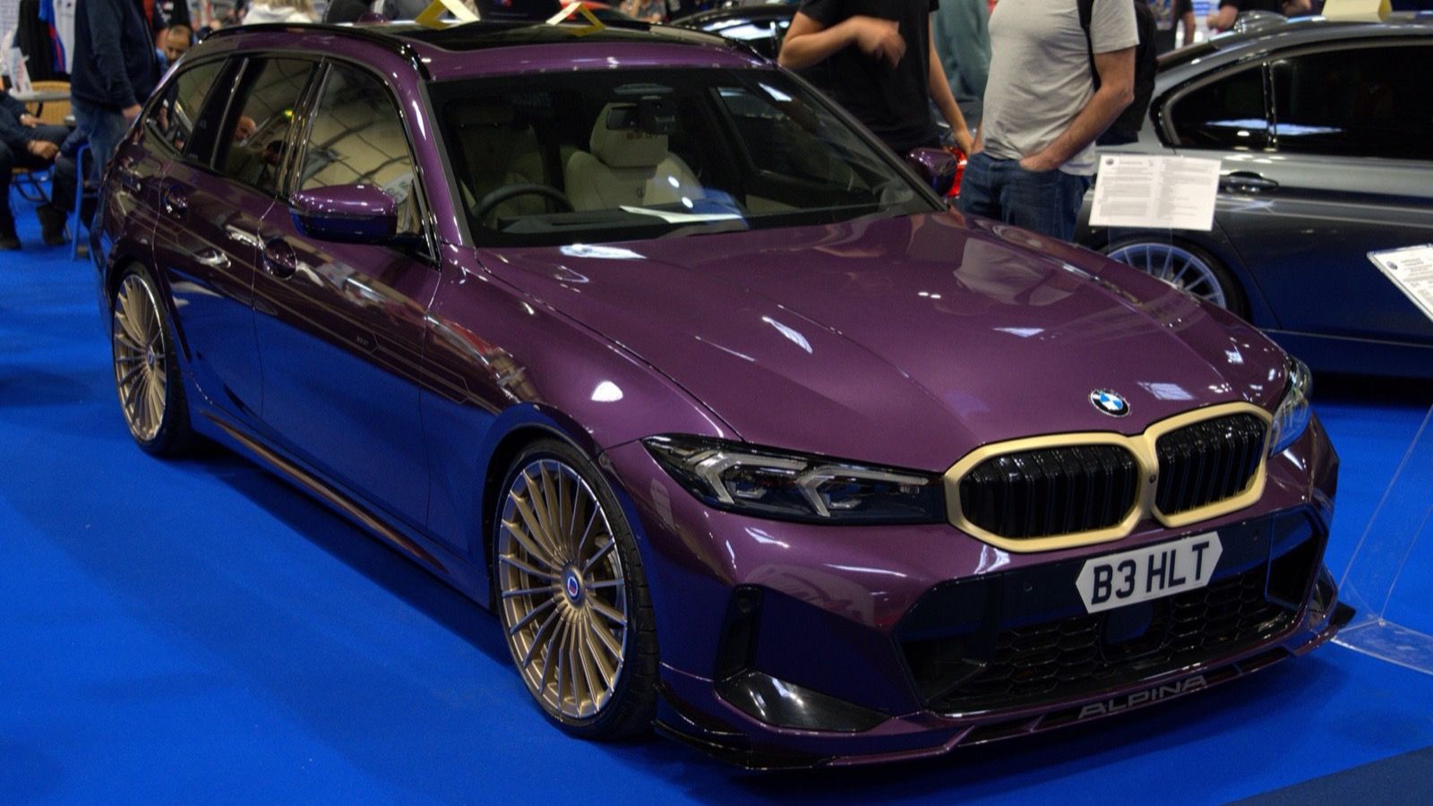 2025 Alpina B3 GT in Purple Silk Metallic (G20), front three-quarter view