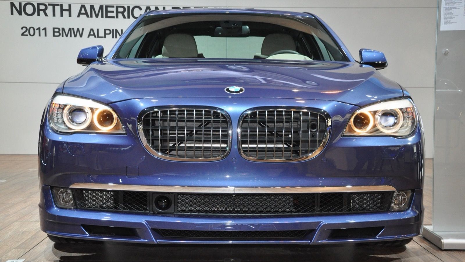 Alpina B7 (F01), front three-quarter view