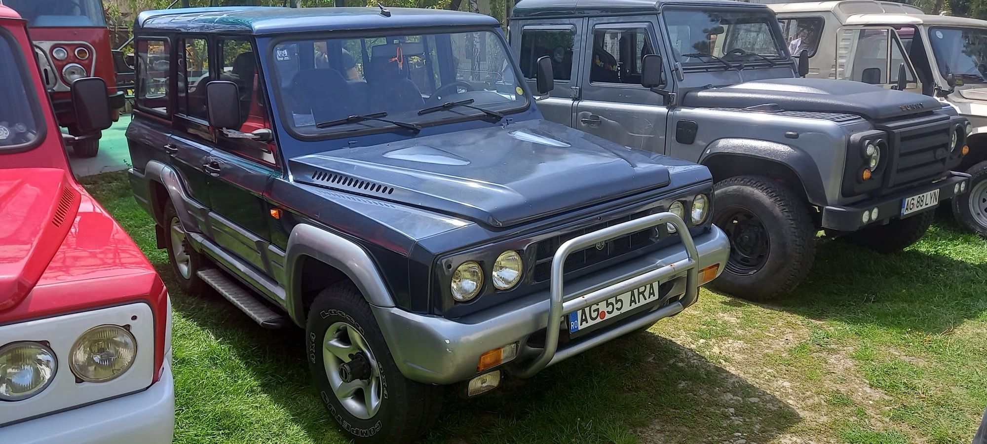 ARO 244 five-door hard-top 4x4 in dark blue, 1998 revision, front three-quarter view