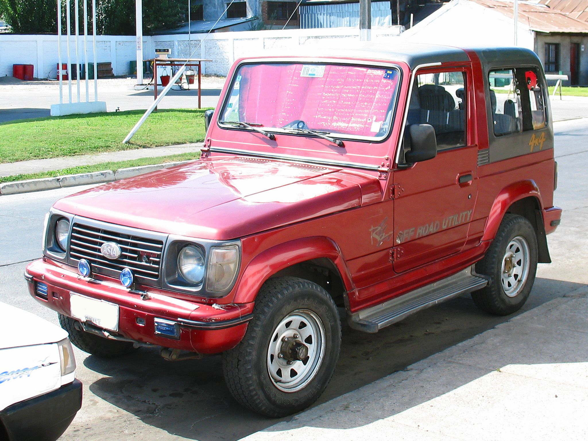 1997 Asia Rocsta TX compact 4x4, front three-quarter view