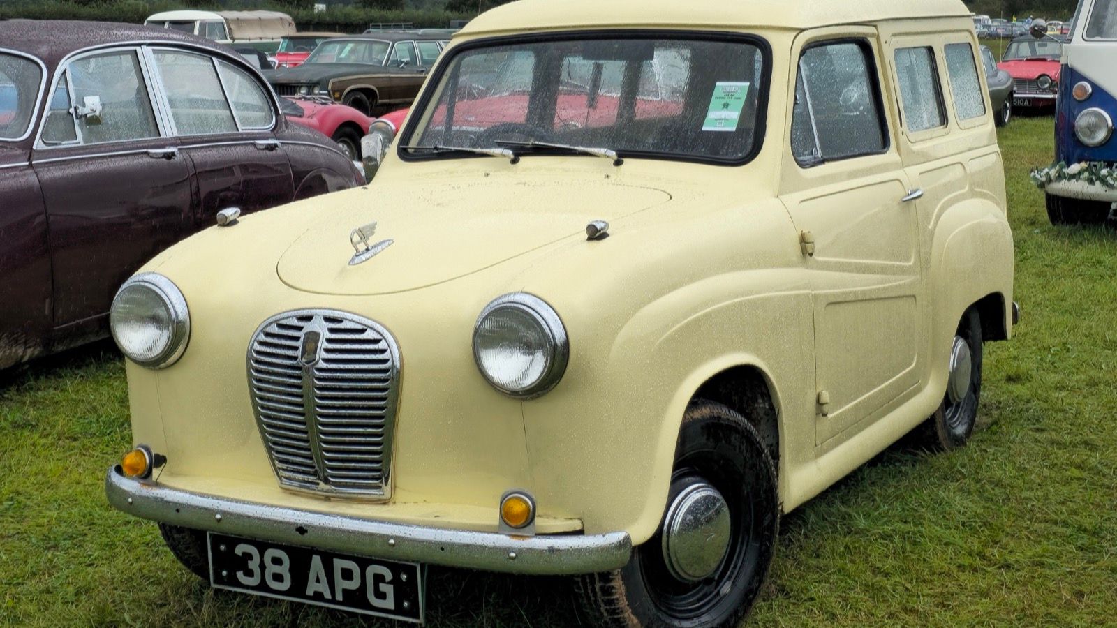 1956 Austin A30, front three-quarter view