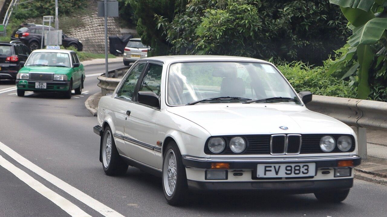 1993 BMW 3 Series E30 coupe, front three-quarter view