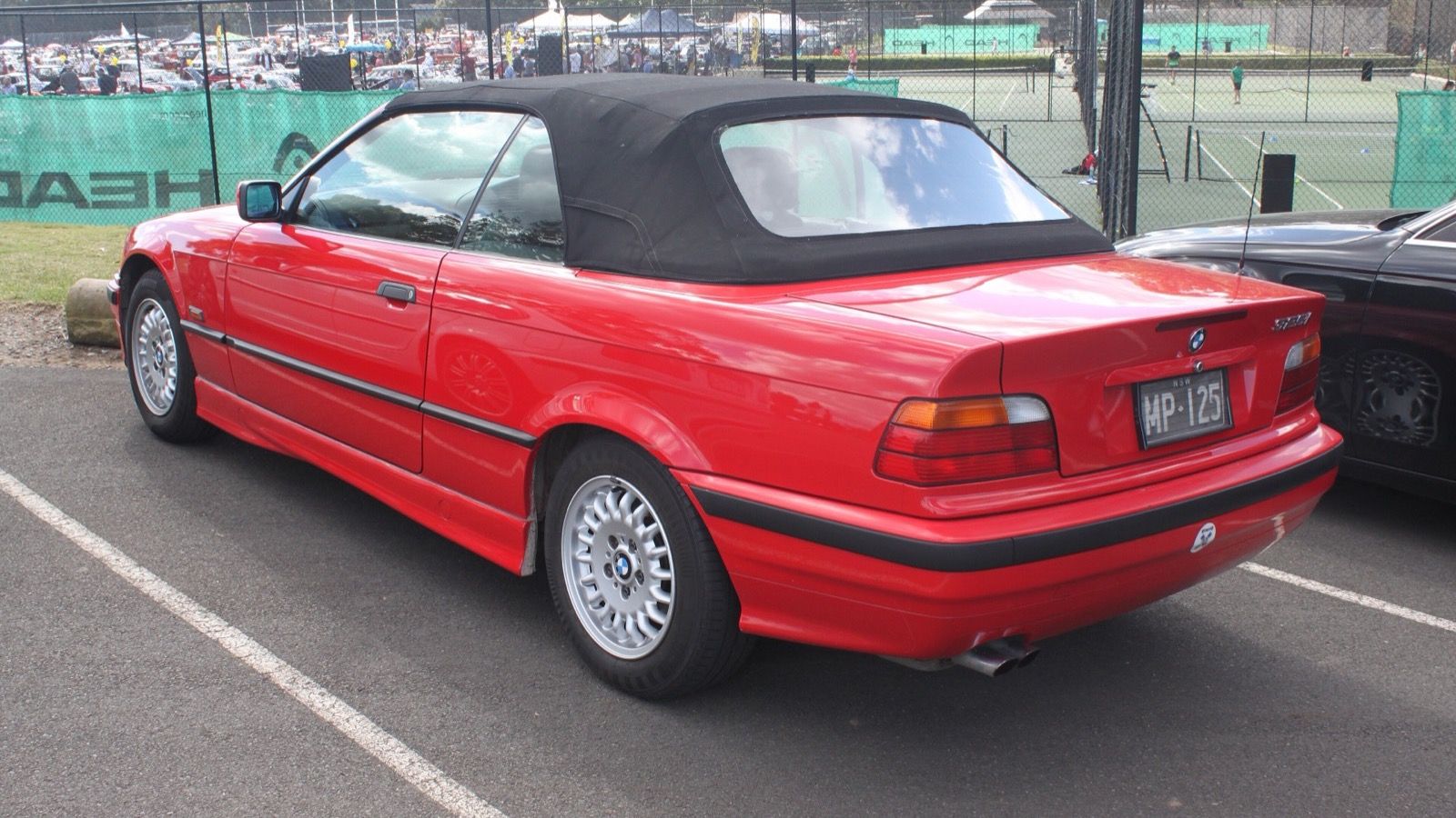 1995 BMW 3 Series (E36, third generation) — 325i convertible, front three-quarter view