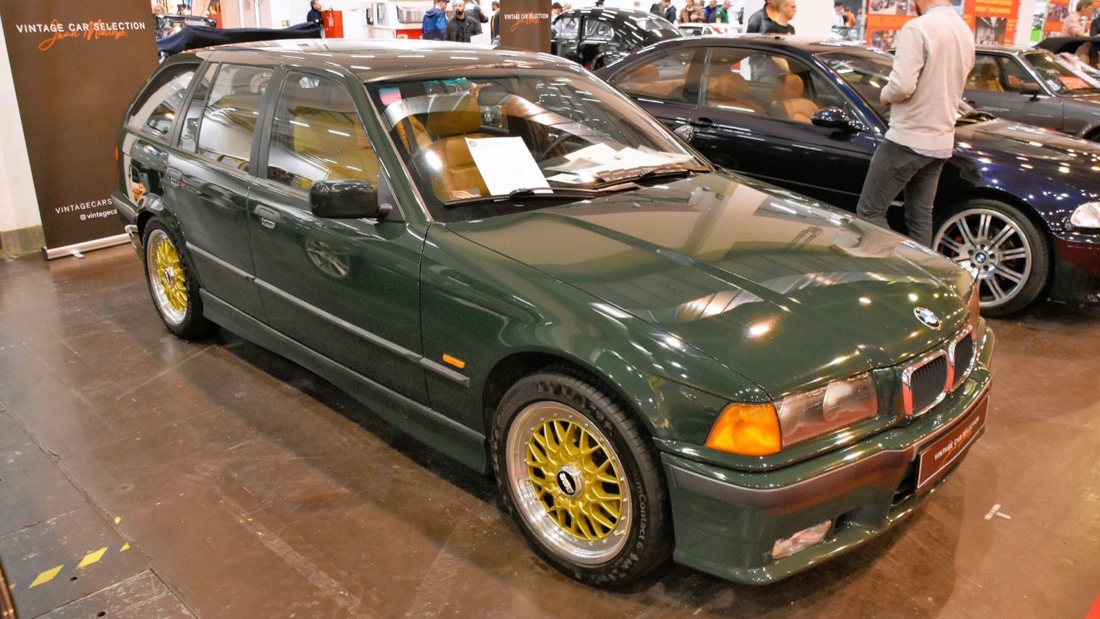 1996 BMW 3 Series (E36, third generation) — 328i Touring wagon, front three-quarter view