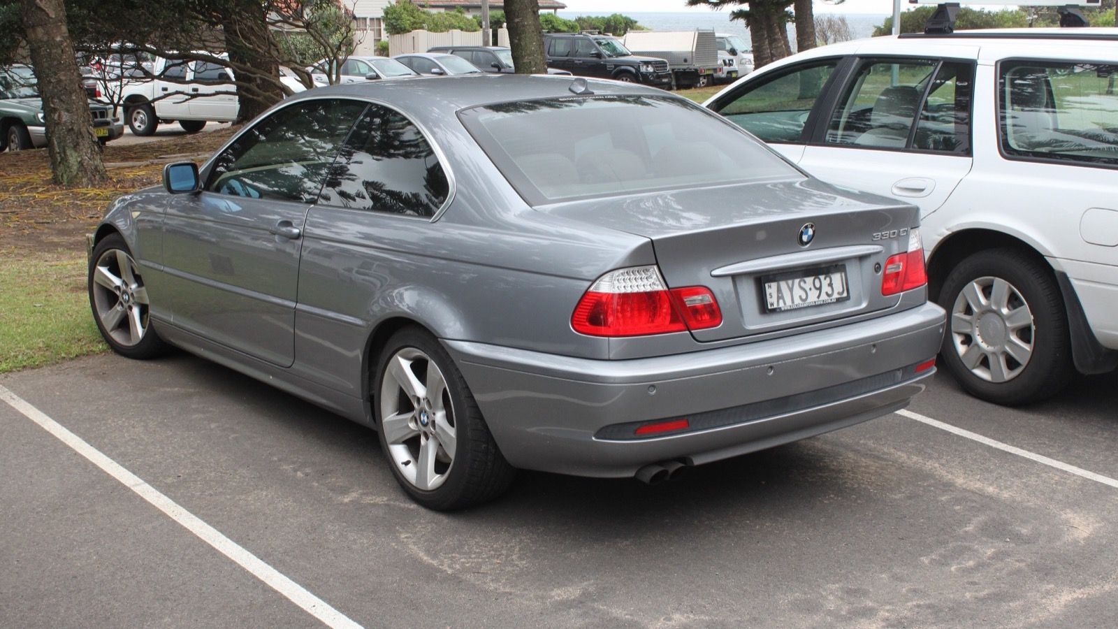 2004 BMW 3 Series (E46, fourth generation) — 330Ci coupe, front three-quarter view