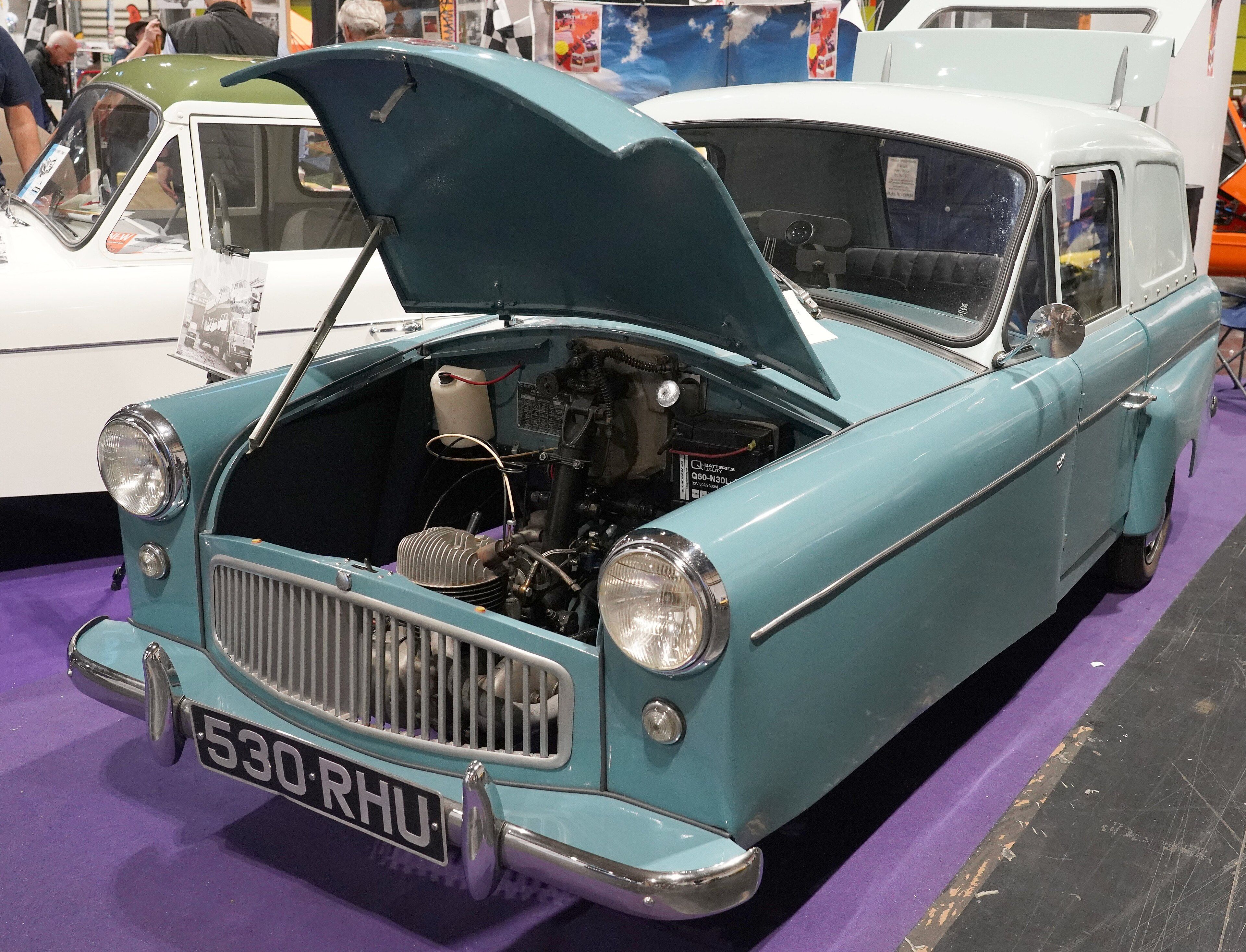1962 Bond Minicar three-wheeler, front three-quarter view