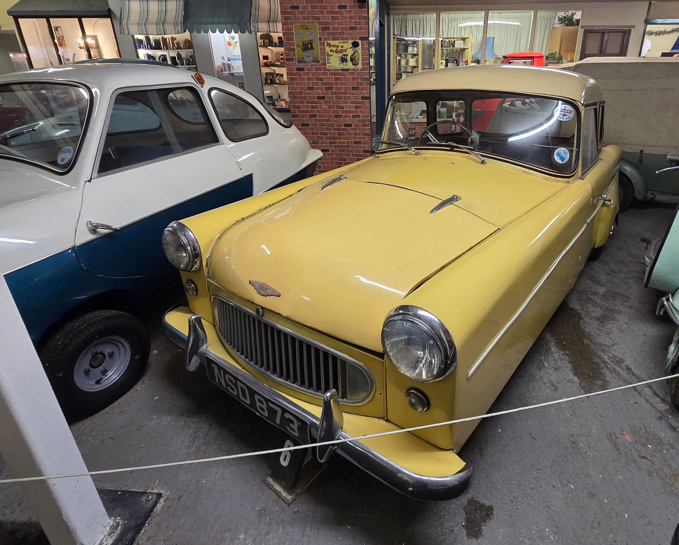 Bond Minicar Mark F three-wheeler saloon, front three-quarter view