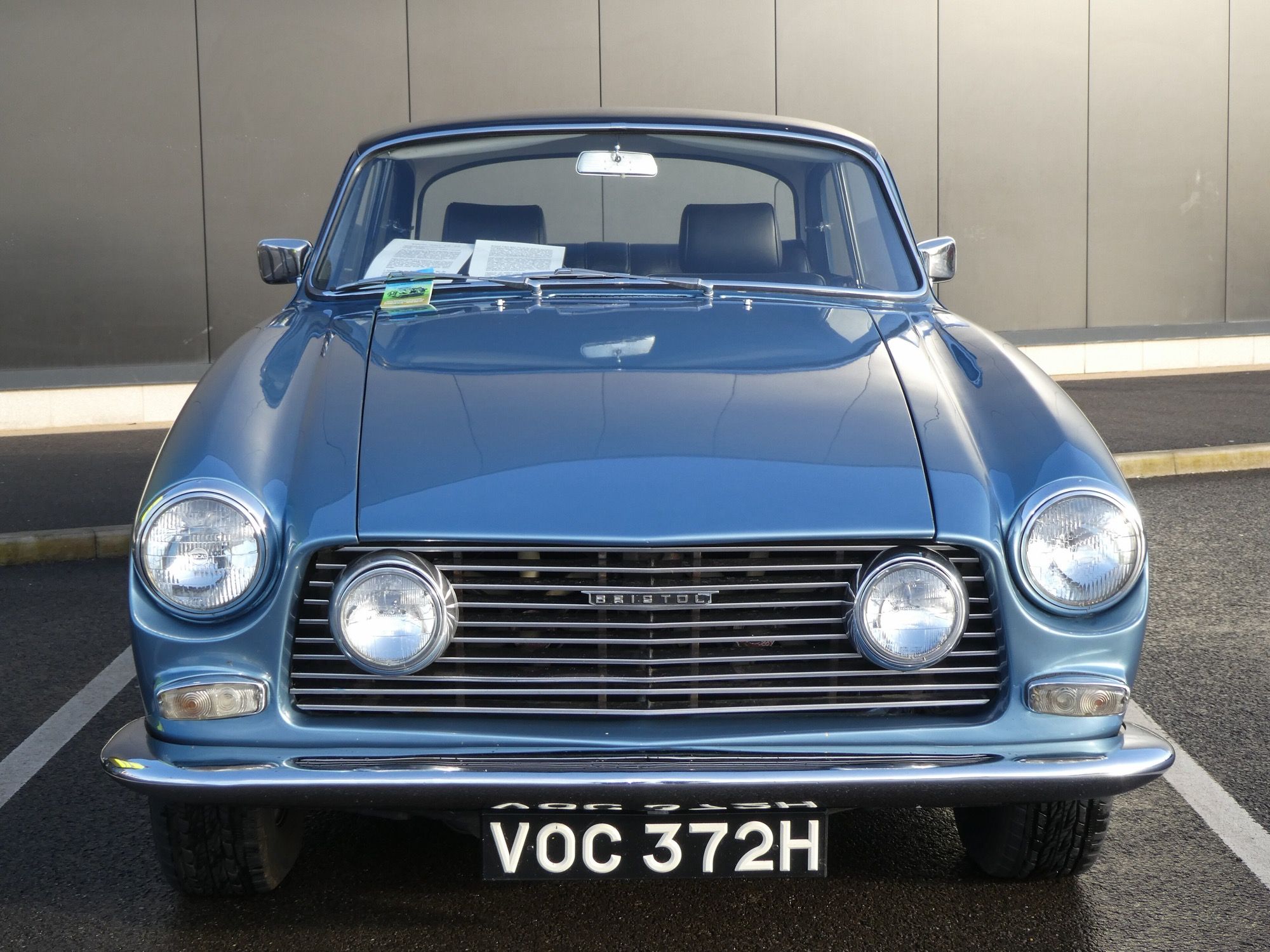 Blue 1970 Bristol 411 Series 1 saloon, front view