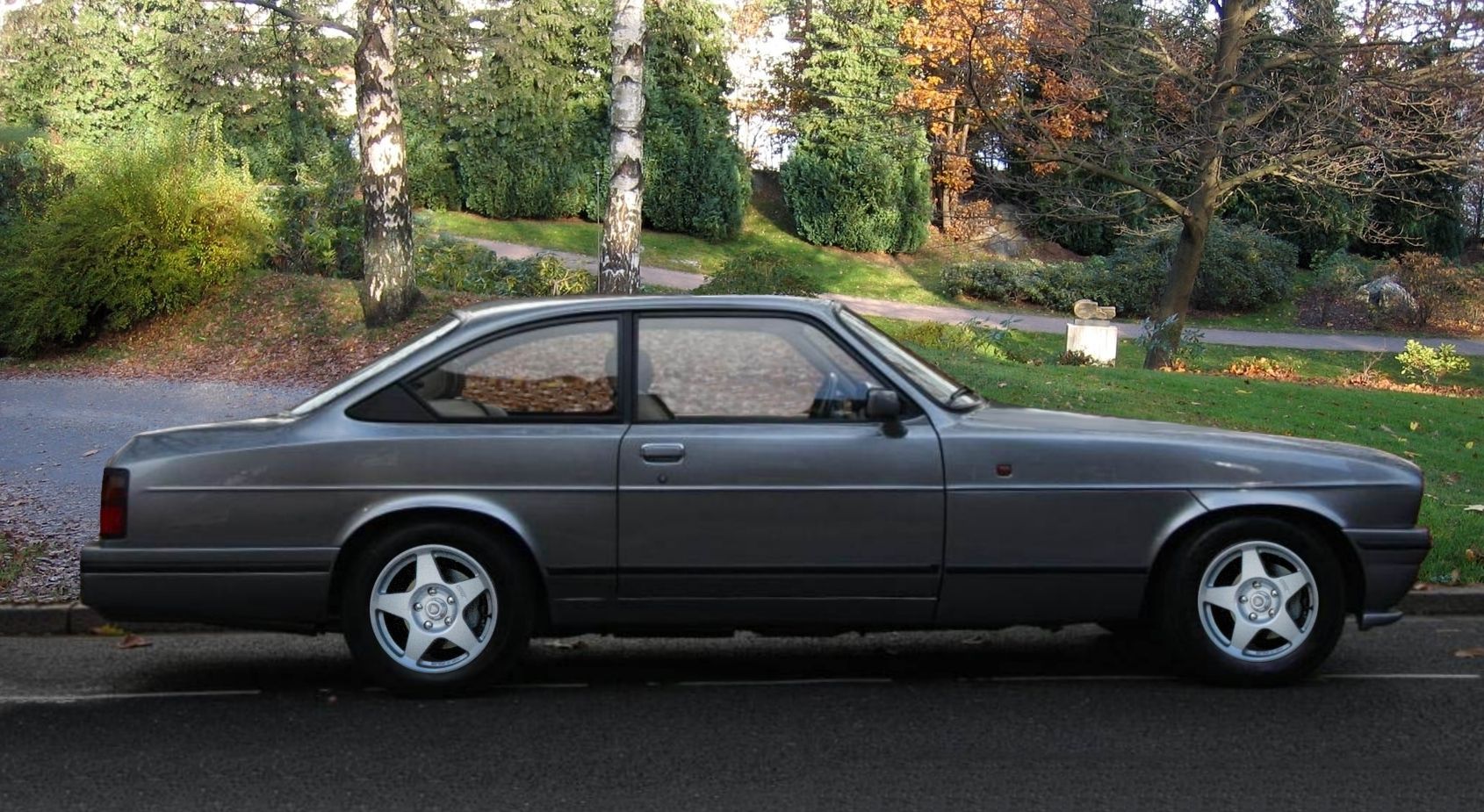Grey Bristol Blenheim 4 two-door saloon, right side profile