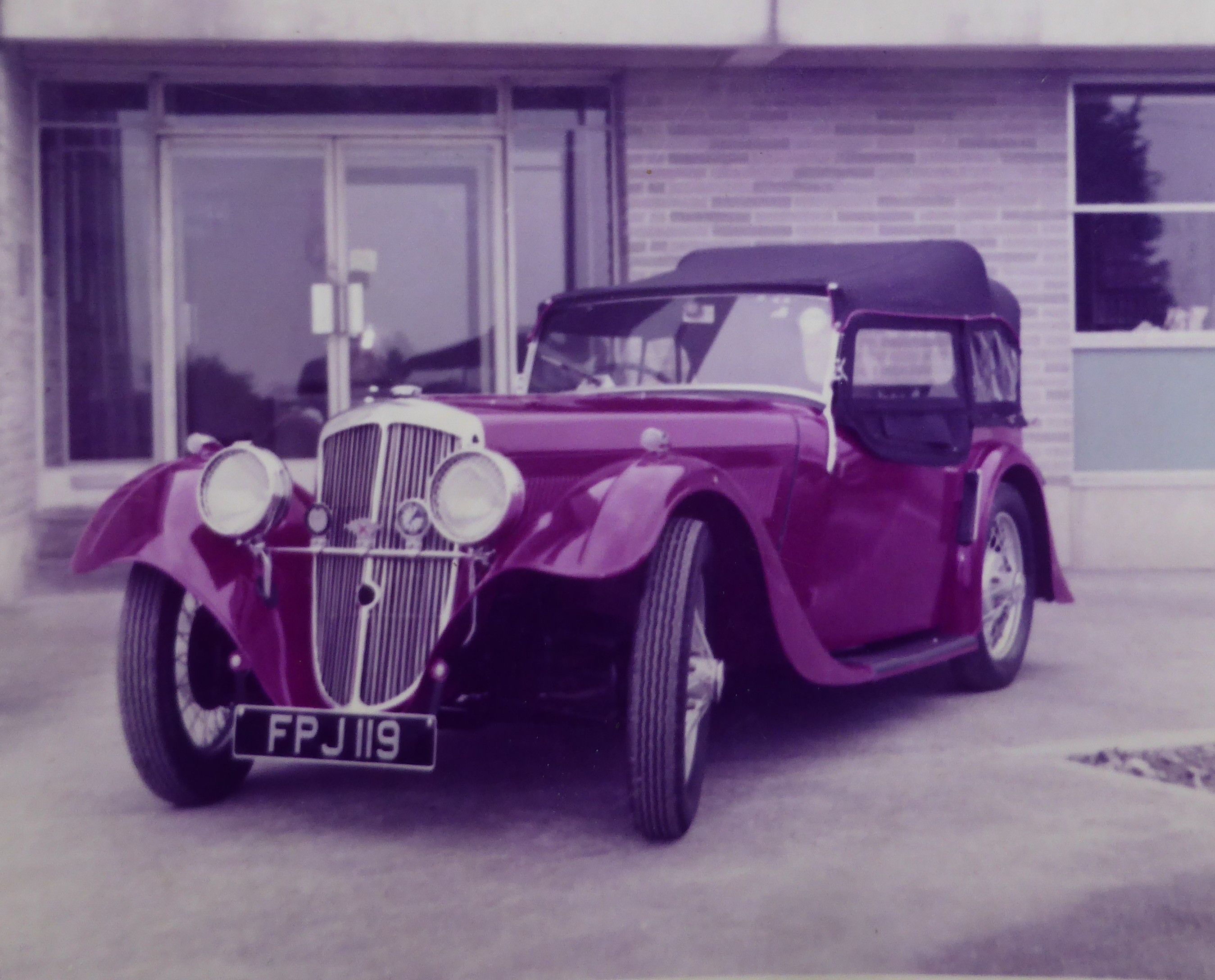 Maroon 1937 BSA Scout four-seater tourer, front three-quarter view