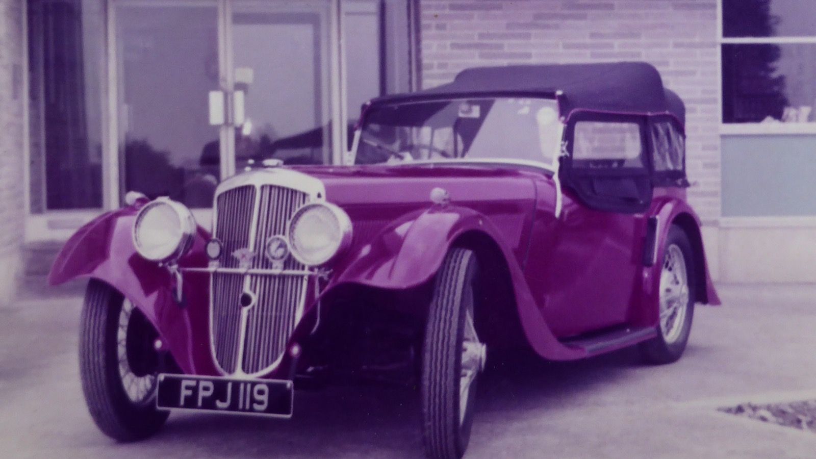 Maroon 1937 BSA Scout four-seater tourer, front three-quarter view