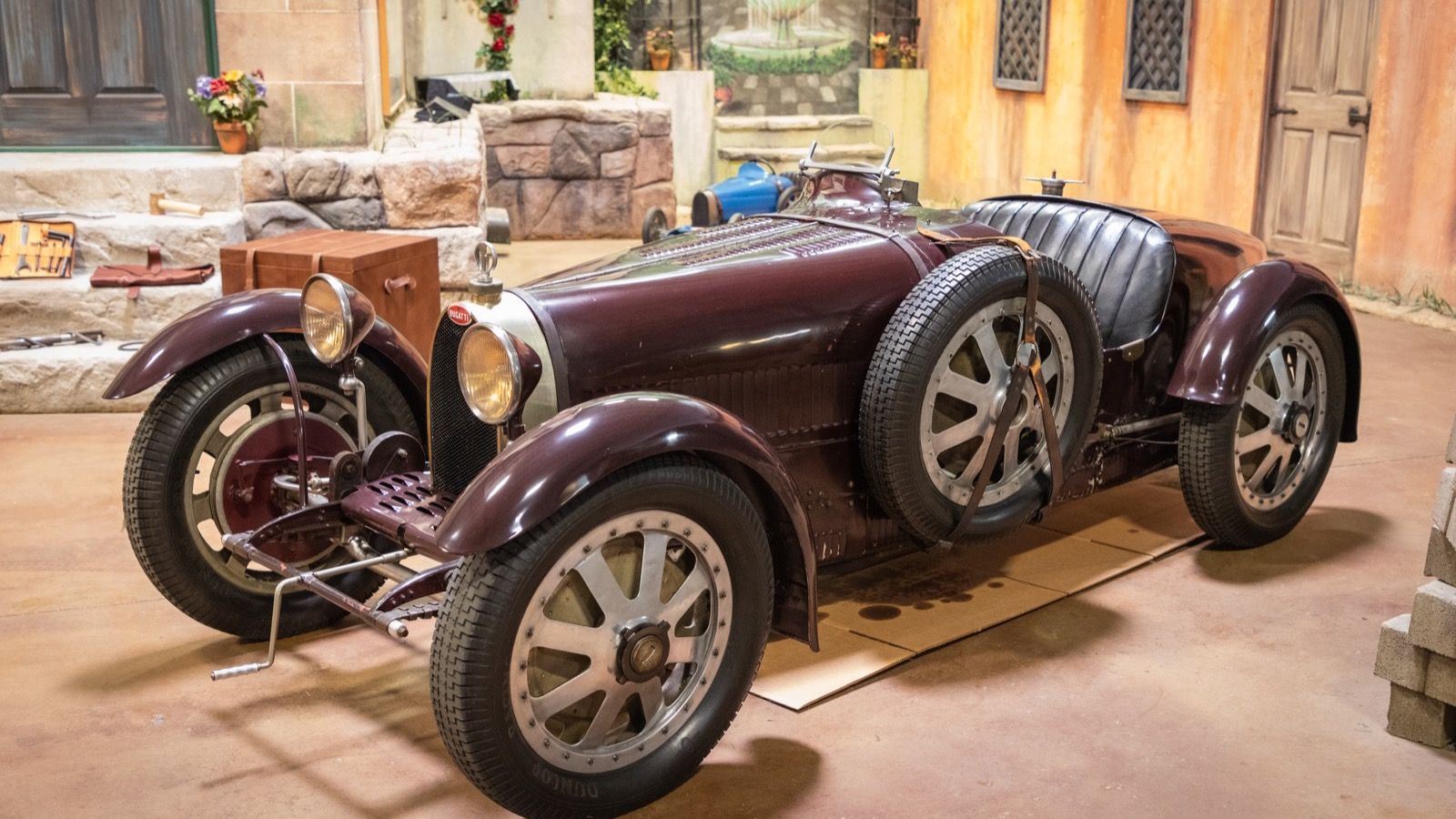 Maroon 1926 Bugatti Type 35, front three-quarter view
