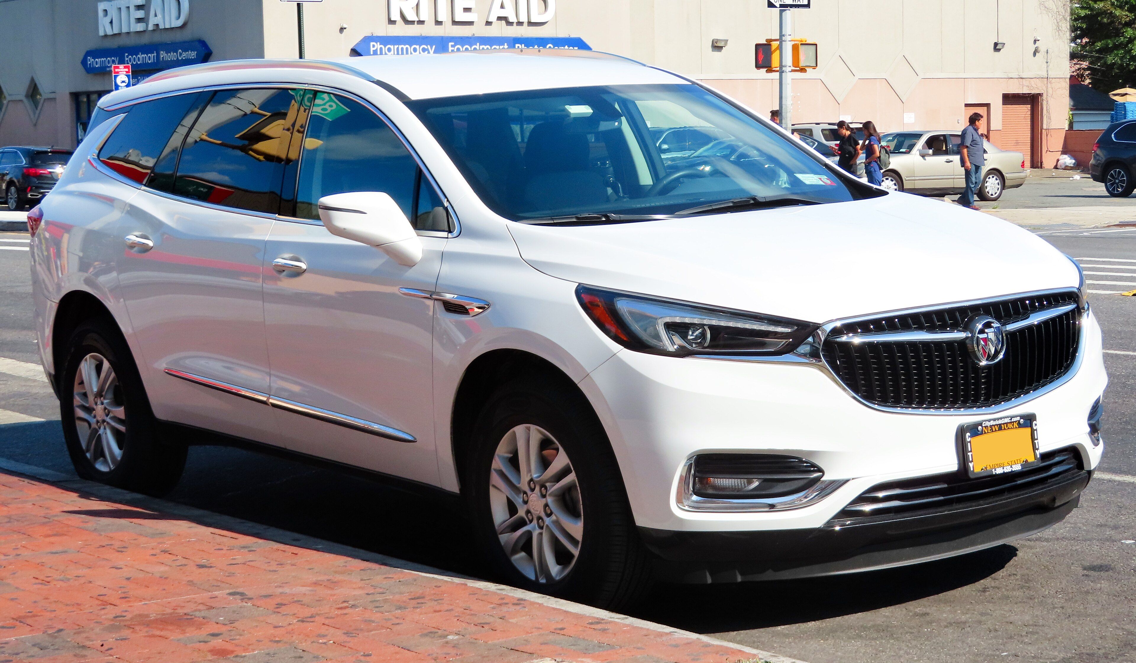 2019 Buick Enclave crossover, front three-quarter view