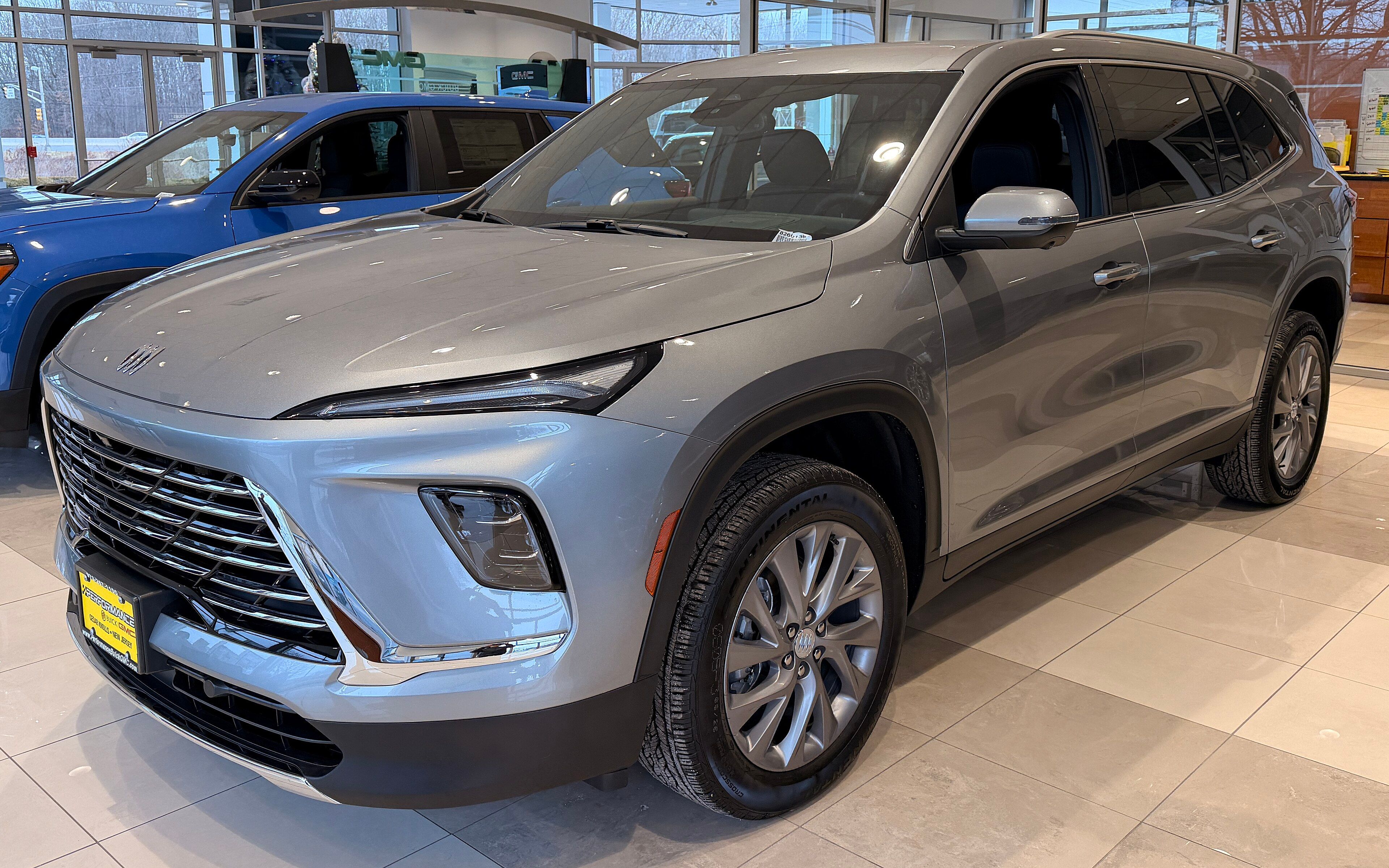 2025 Buick Enclave crossover, front three-quarter view