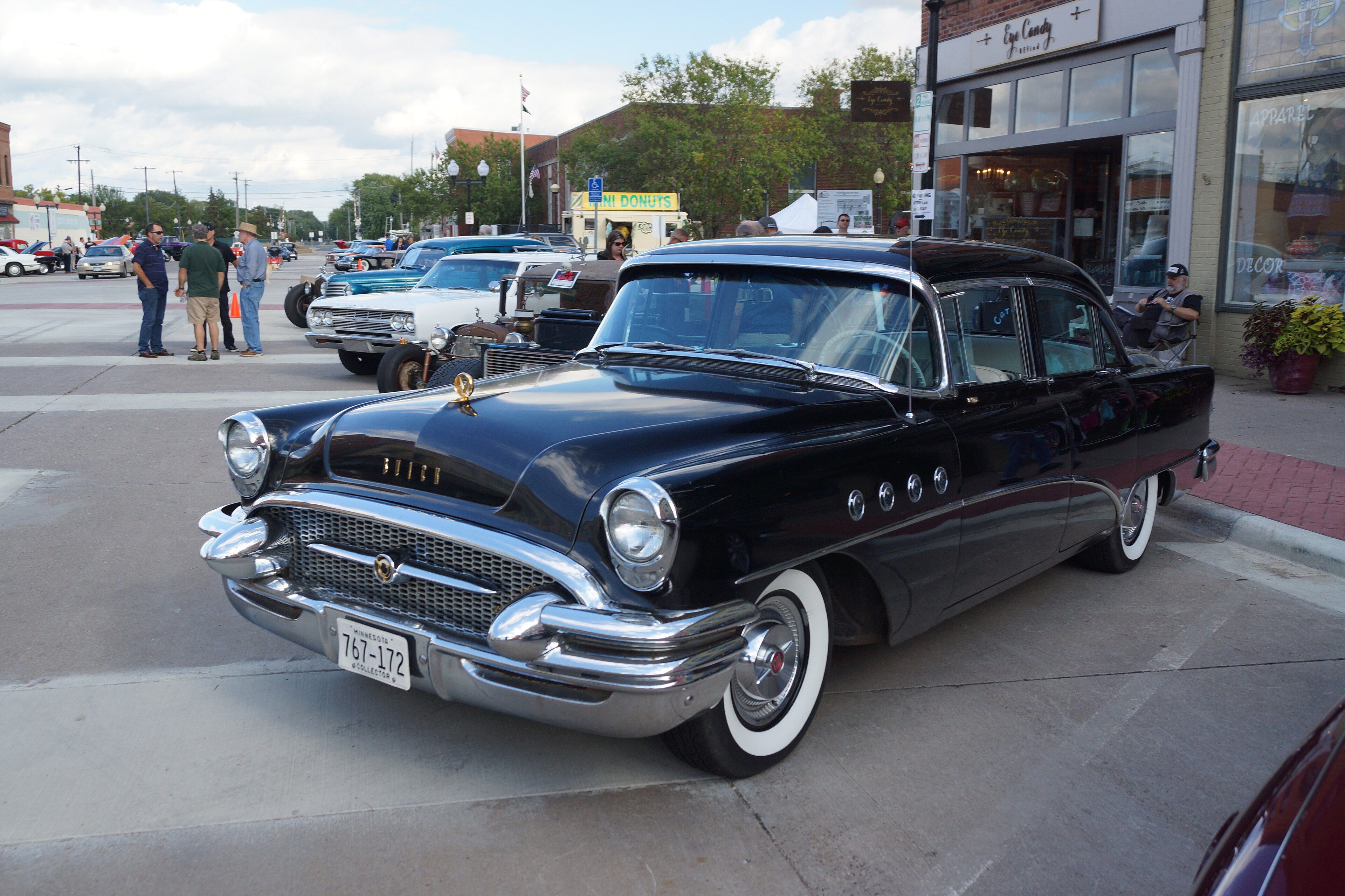 1955 Buick Roadmaster sedan, front three-quarter view