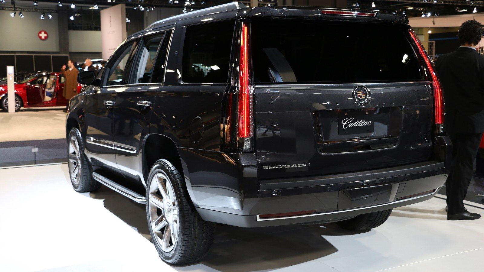 Fourth-generation Cadillac Escalade (K2XX), rear three-quarter view
