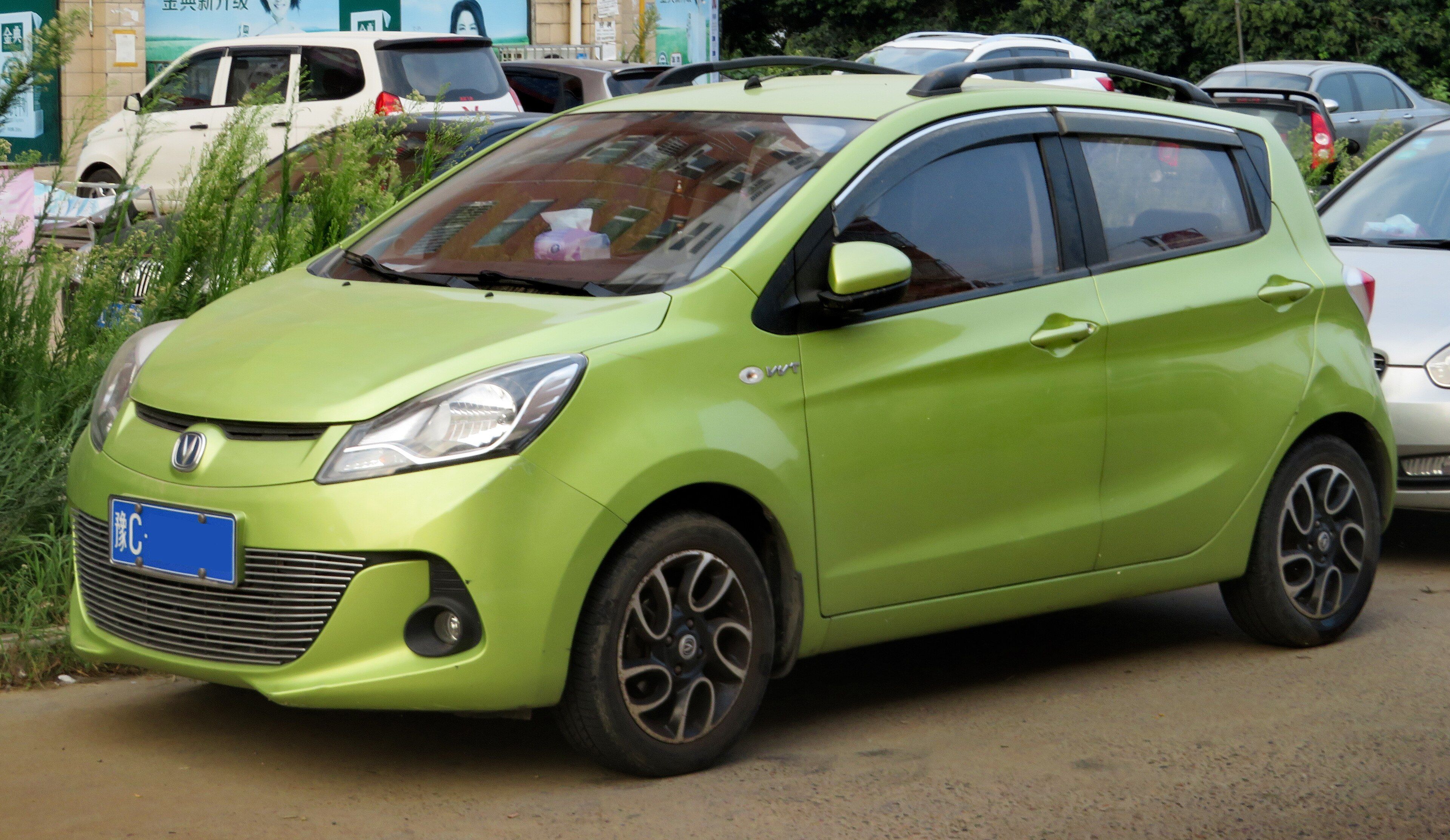 2016 Changan BenBen 1.4L city hatchback, front three-quarter view