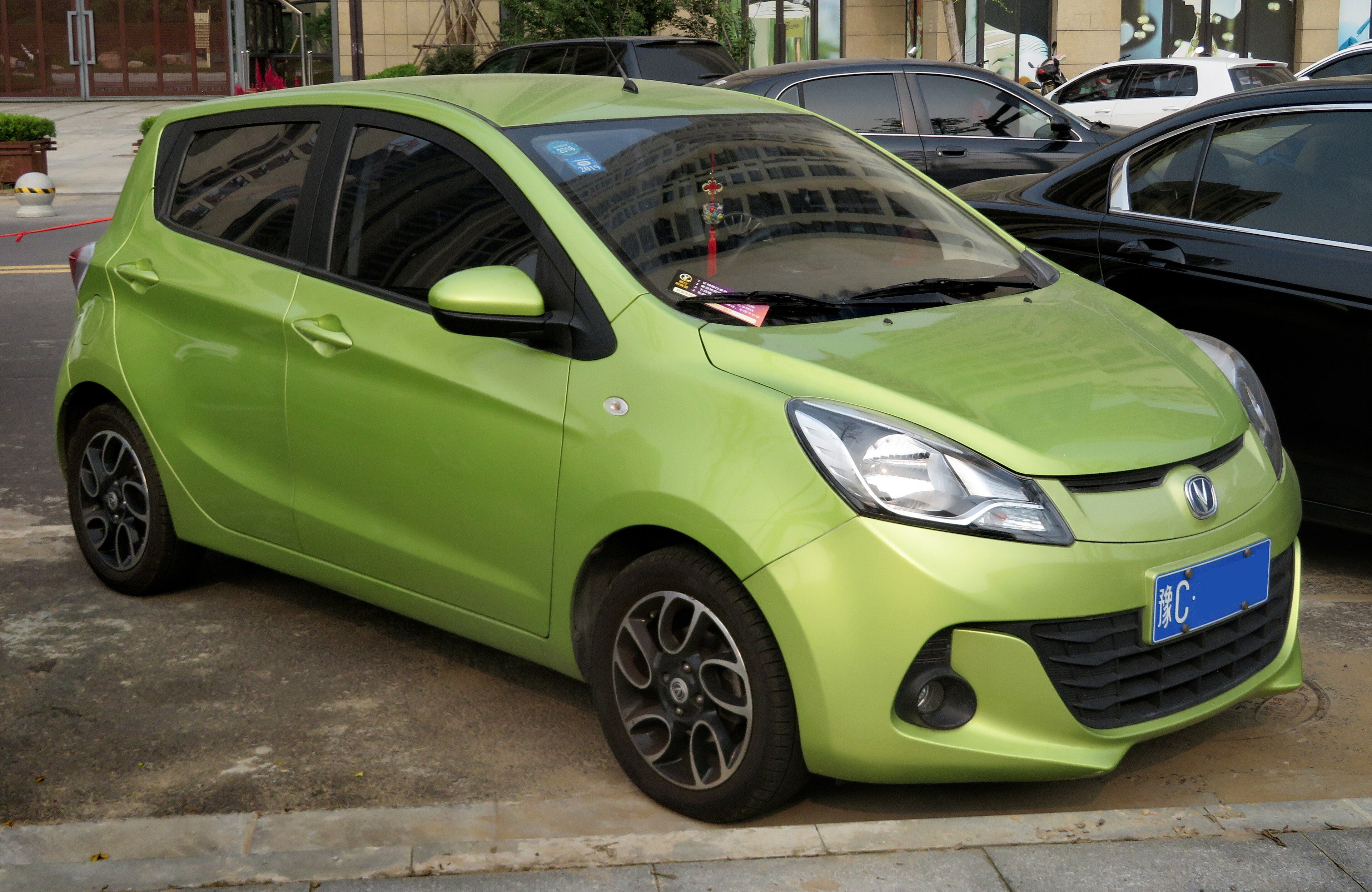 2018 Changan BenBen 1.4L city hatchback, front three-quarter view
