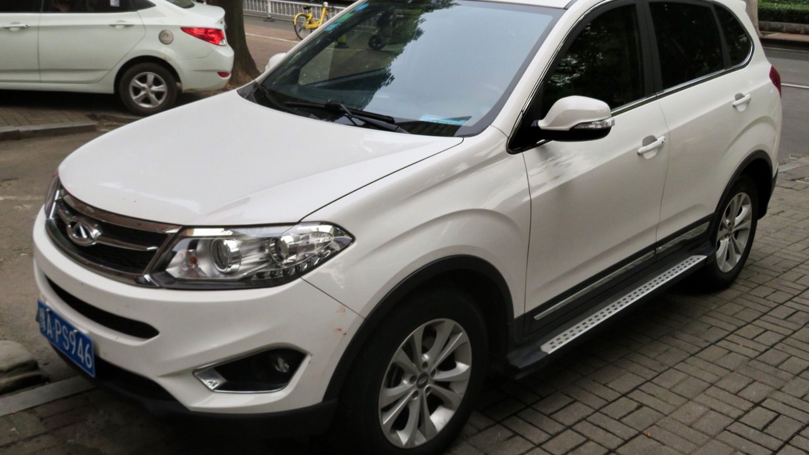 2015 Chery Tiggo 5 SUV, front three-quarter view