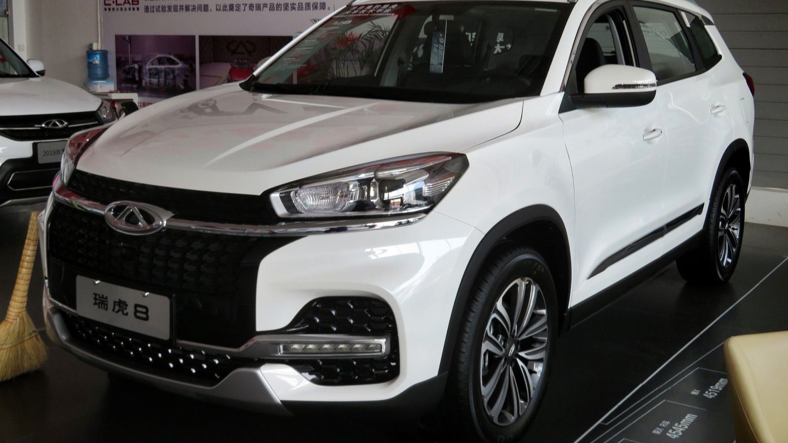 White 2018 Chery Tiggo 8 mid-size SUV, front three-quarter view