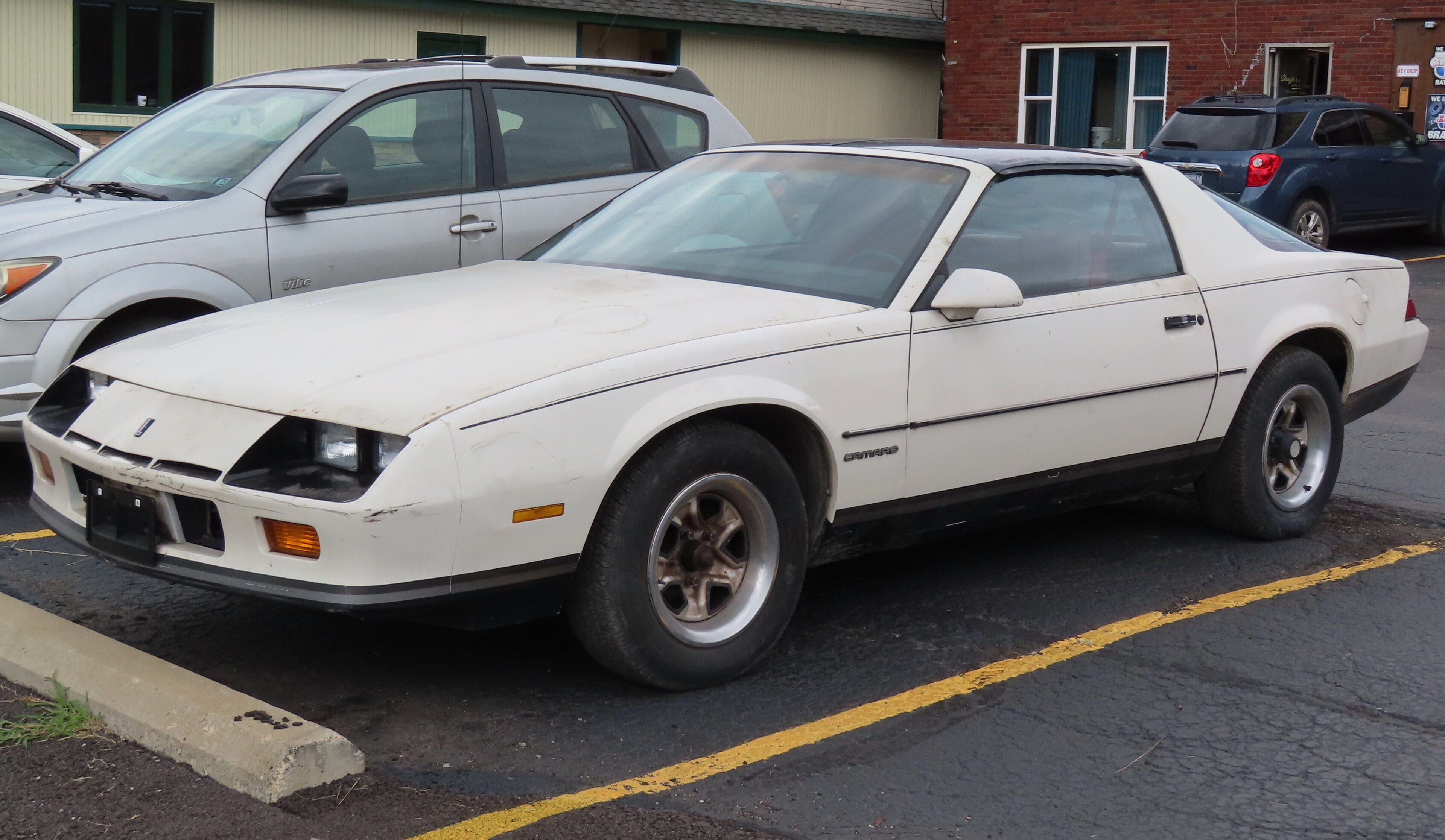 White 1986 Chevrolet Camaro Sport Coupe, front three-quarter view