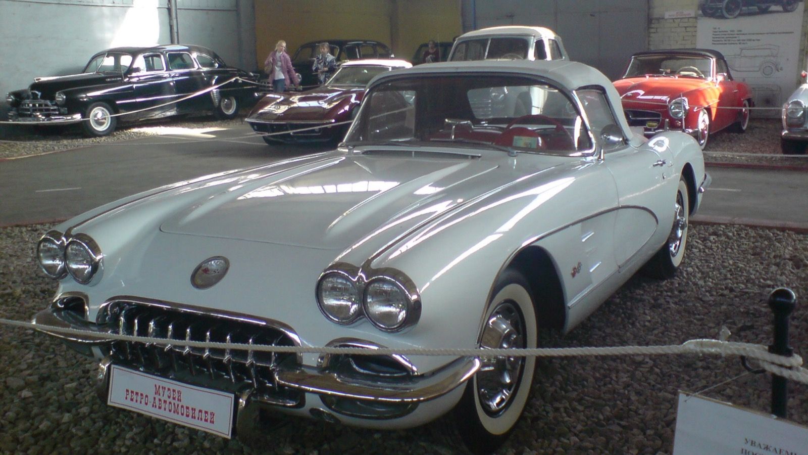 1960 Chevrolet Corvette, C1 first generation — silver convertible with hardtop, front three-quarter view