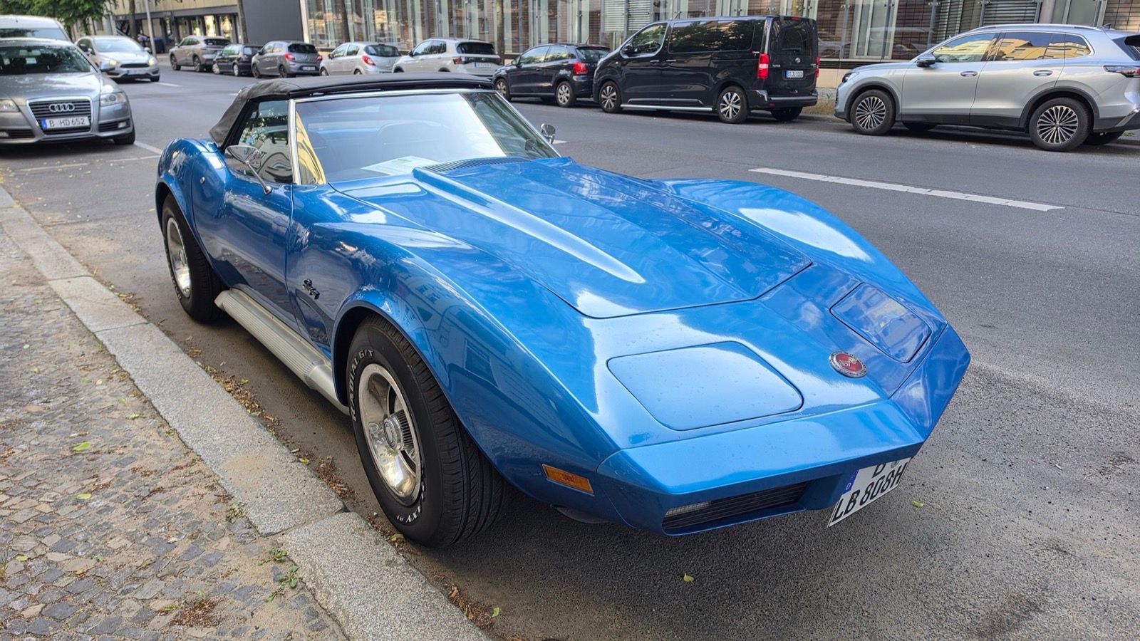 1974 Chevrolet Corvette, C3 third generation — blue convertible, front three-quarter view