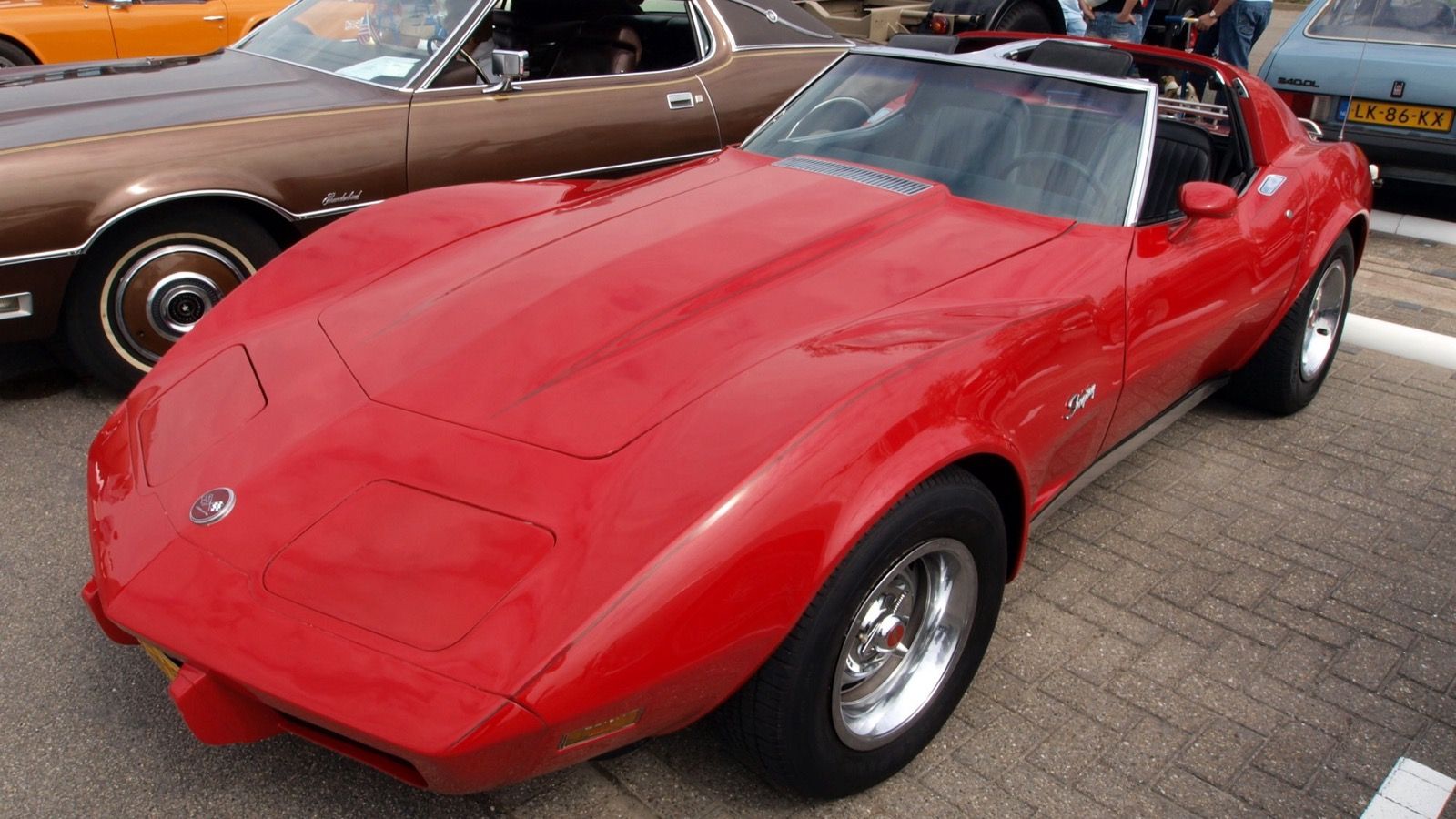 1976 Chevrolet Corvette, C3 third generation — red coupe, front three-quarter view