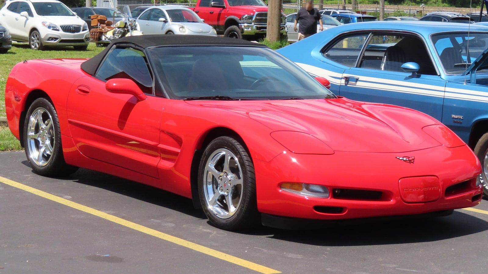 2002 Chevrolet Corvette — C5 convertible, front three-quarter view