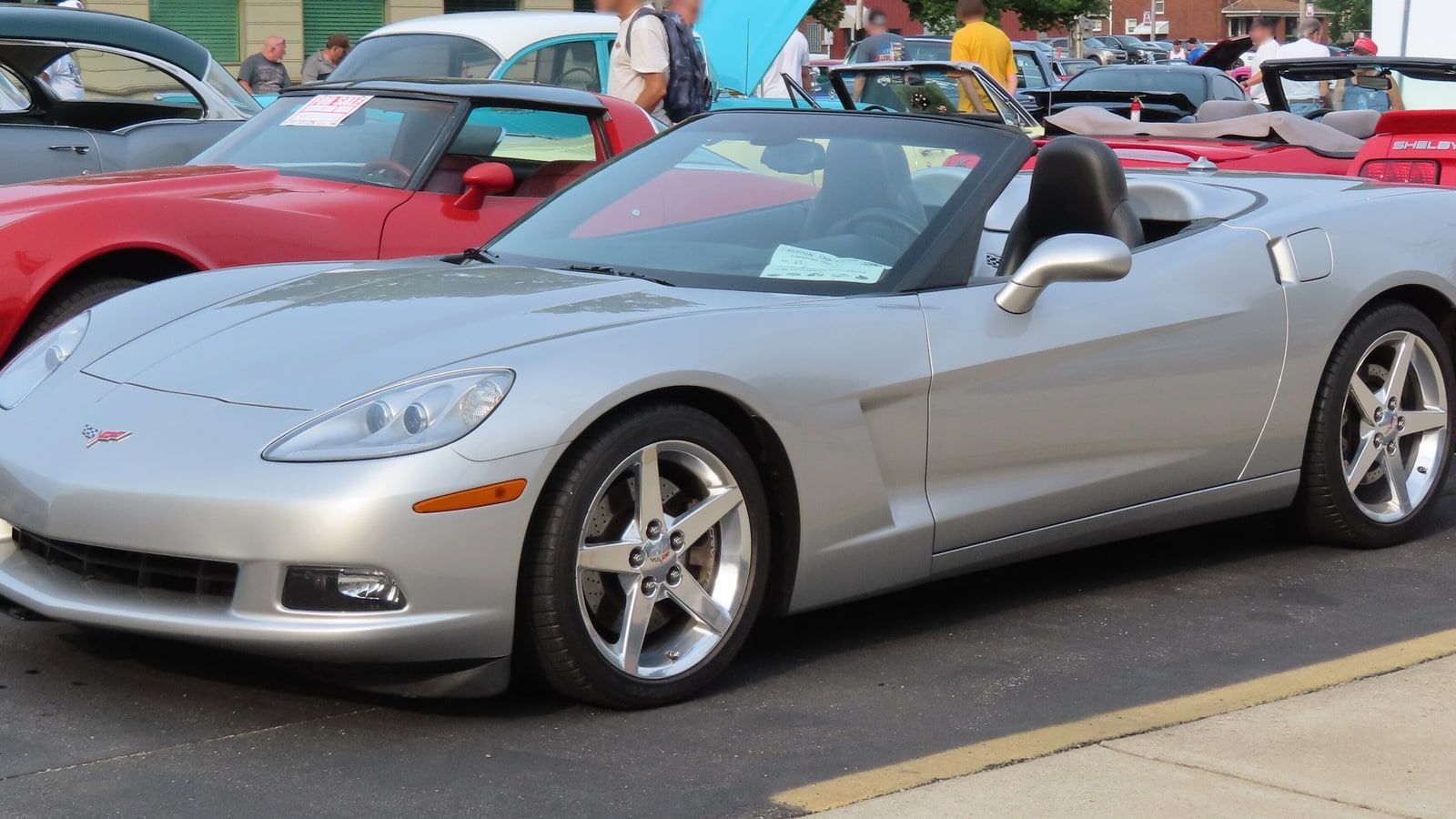 2005 Chevrolet Corvette — C6 convertible, front three-quarter view