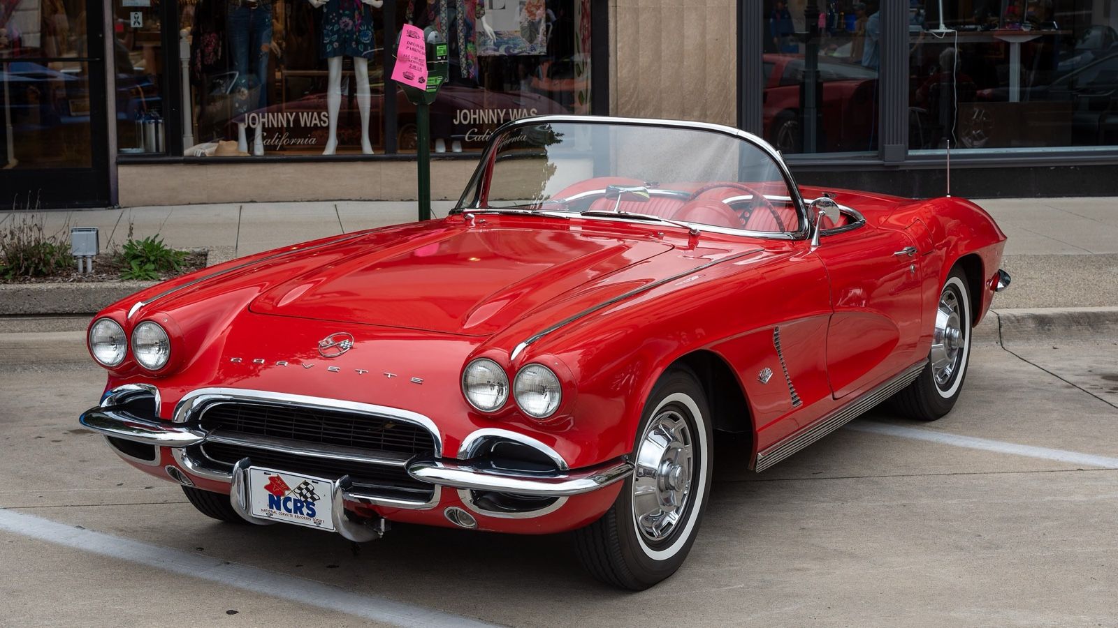 1962 Chevrolet Corvette, C1 first generation — red convertible, front three-quarter view