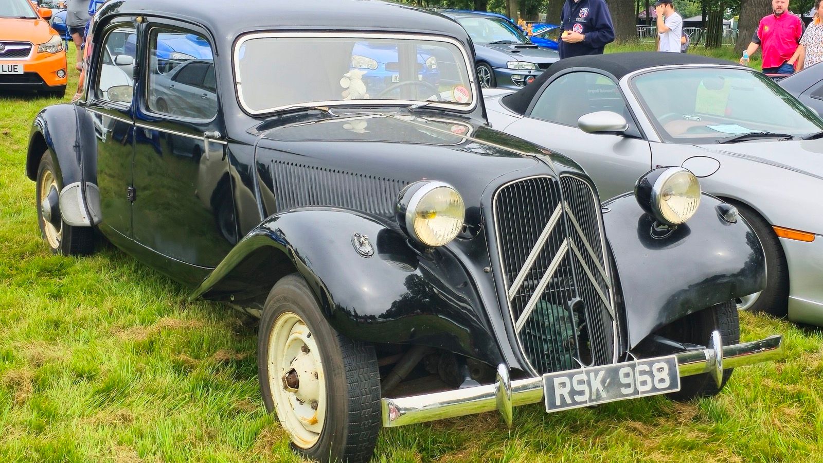 1956 Citroën Traction Avant saloon, front three-quarter view