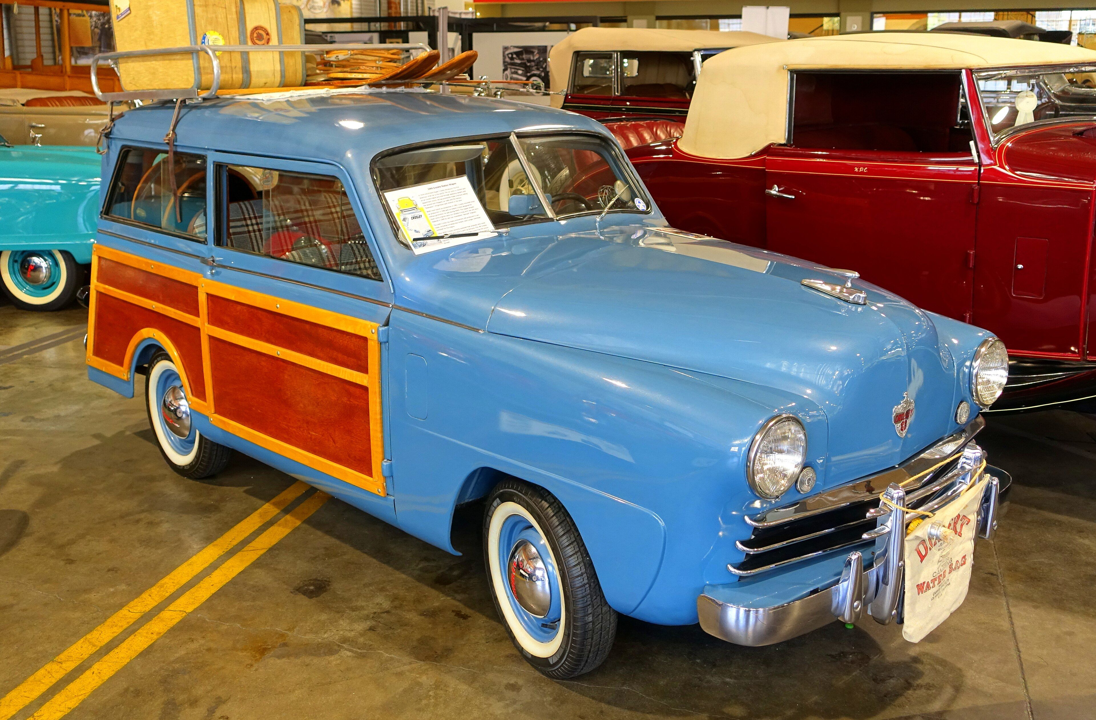 1949 Crosley CD Four woodie station wagon, front three-quarter view