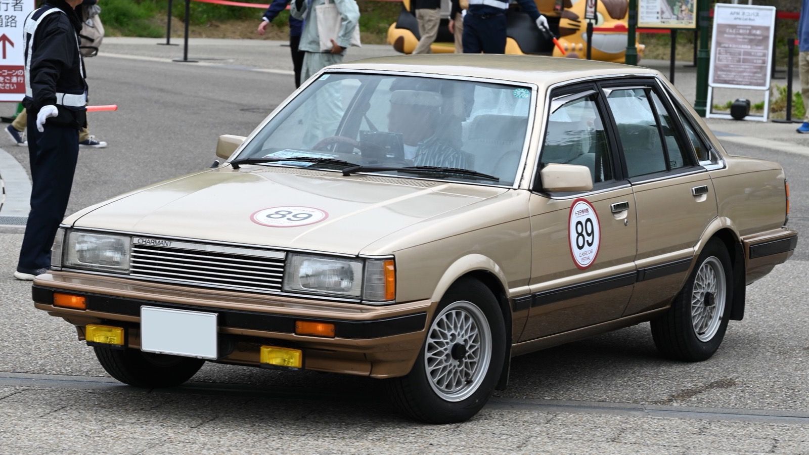 1985 Daihatsu Charmant Altair G, front three-quarter view