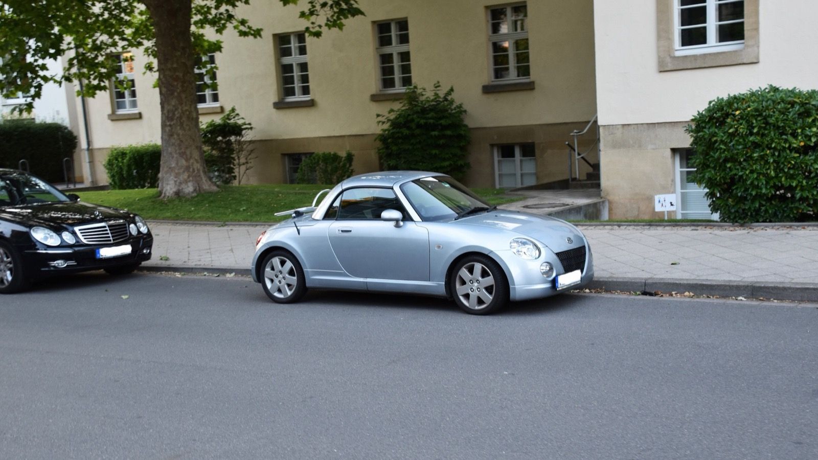 2005 Daihatsu Copen, front three-quarter view