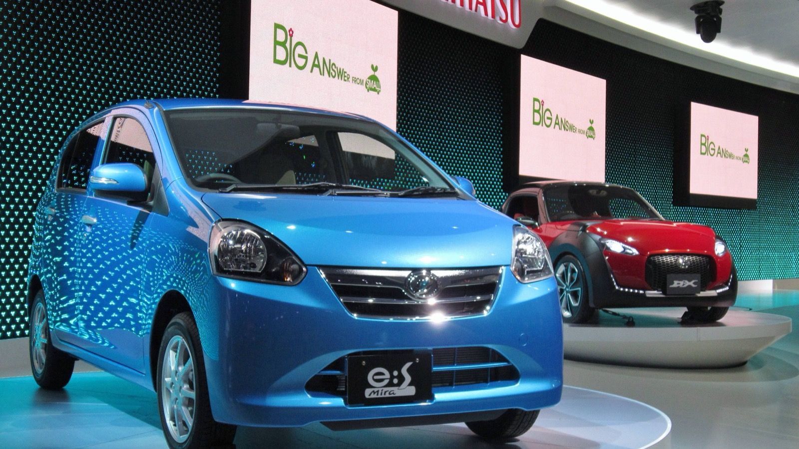 2011 Daihatsu Mira e:S, front three-quarter view