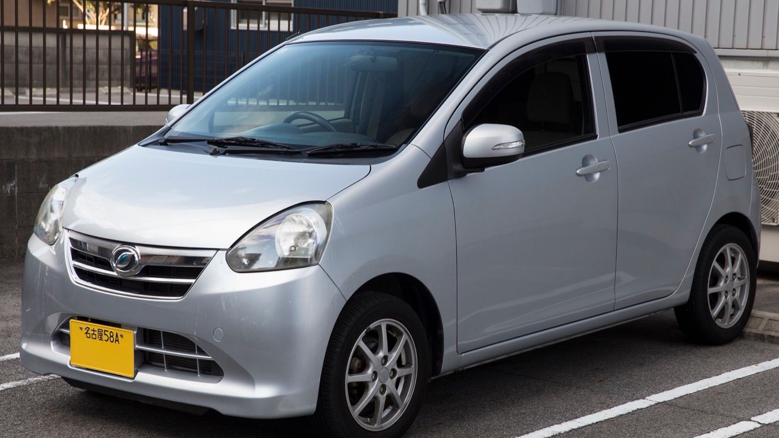 2012 Daihatsu Mira e∶S G in Bright Silver Metallic, front three-quarter view