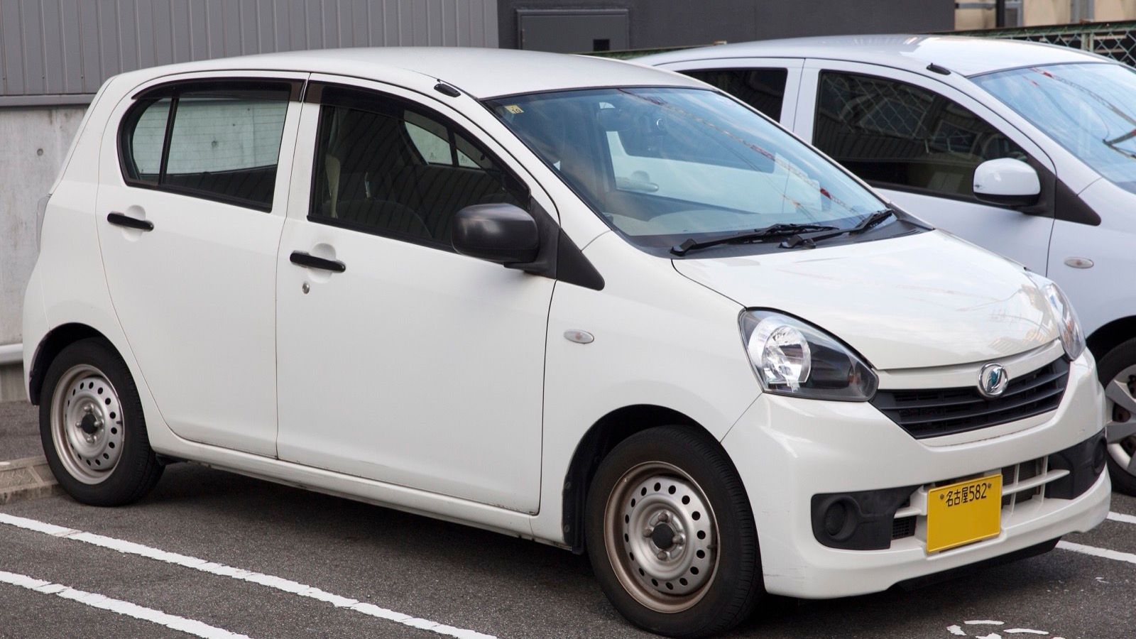 2016 Daihatsu Mira e∶S D in White, front three-quarter view