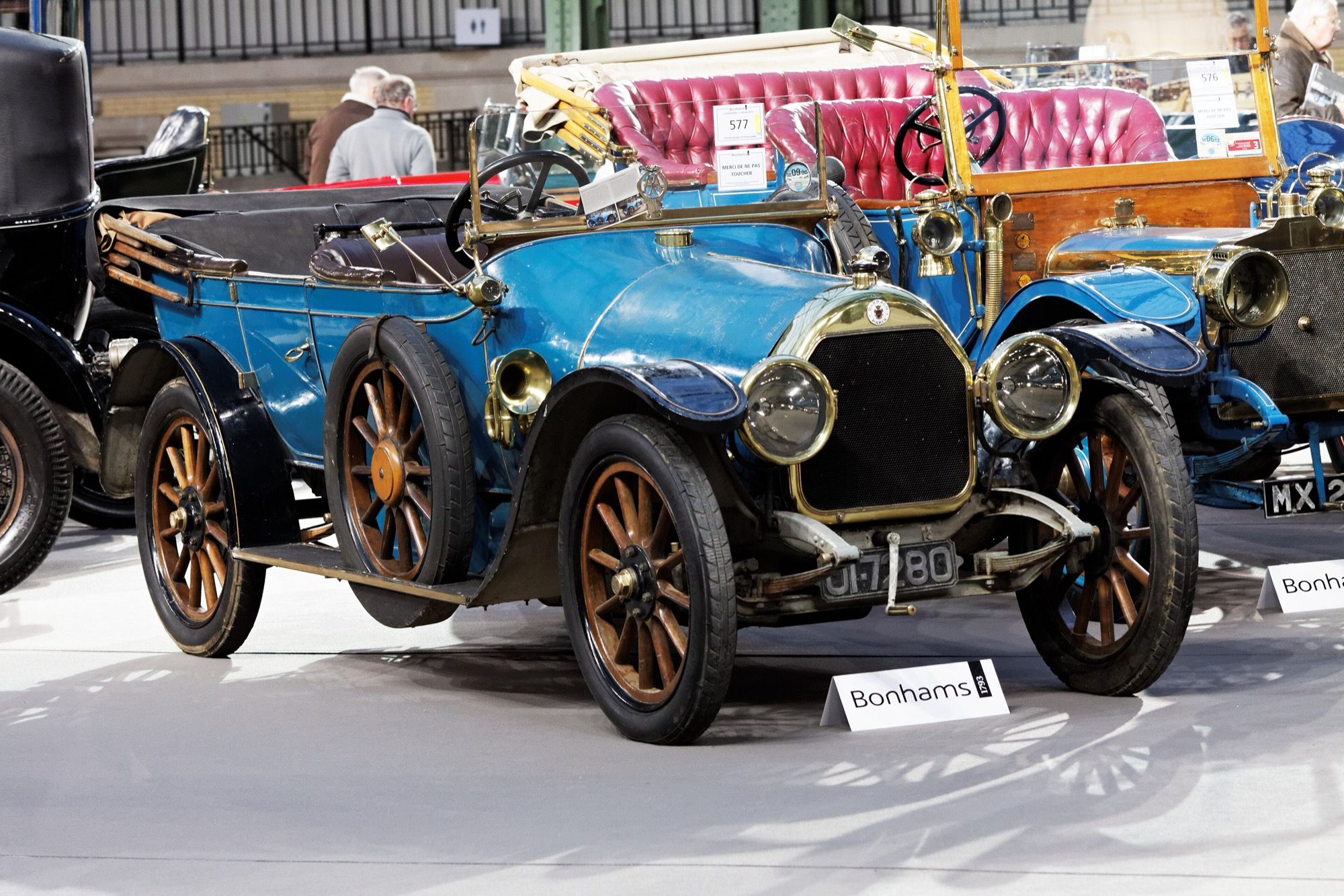 Blue 1914 Darracq Type V14 16 HP torpédo tourer with brass radiator, front three-quarter view