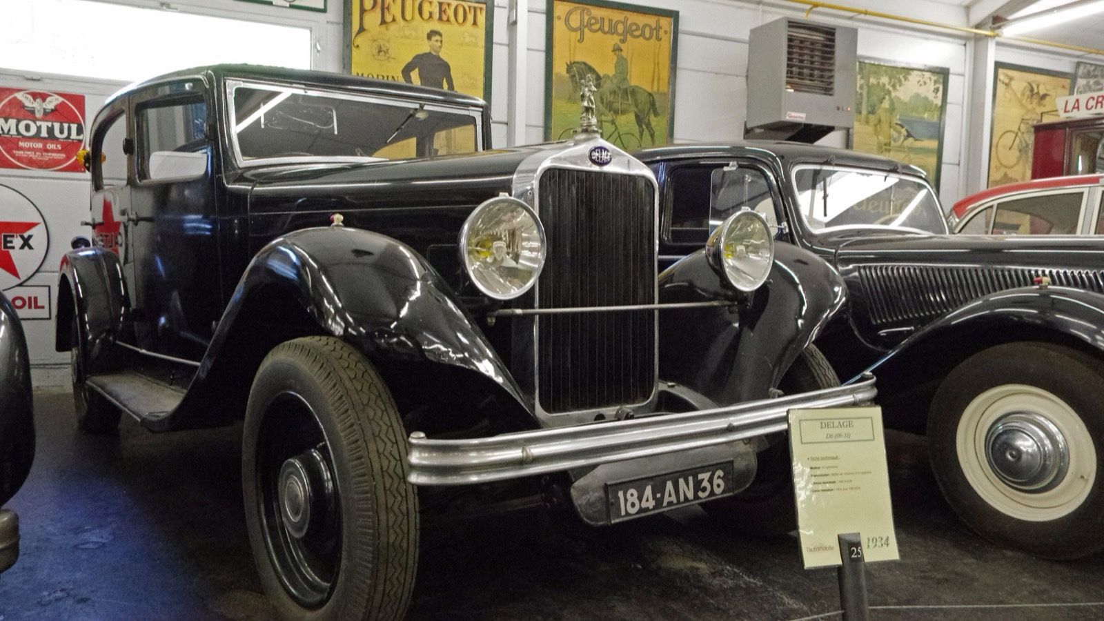 1934 Delage D6-11 saloon, front three-quarter view