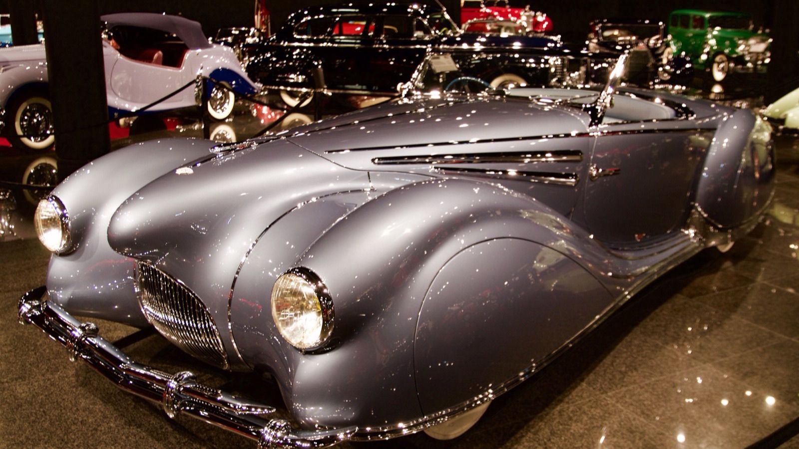 Grey 1947 Delahaye 135 M Figoni et Falaschi 'Narval' cabriolet, front three-quarter view