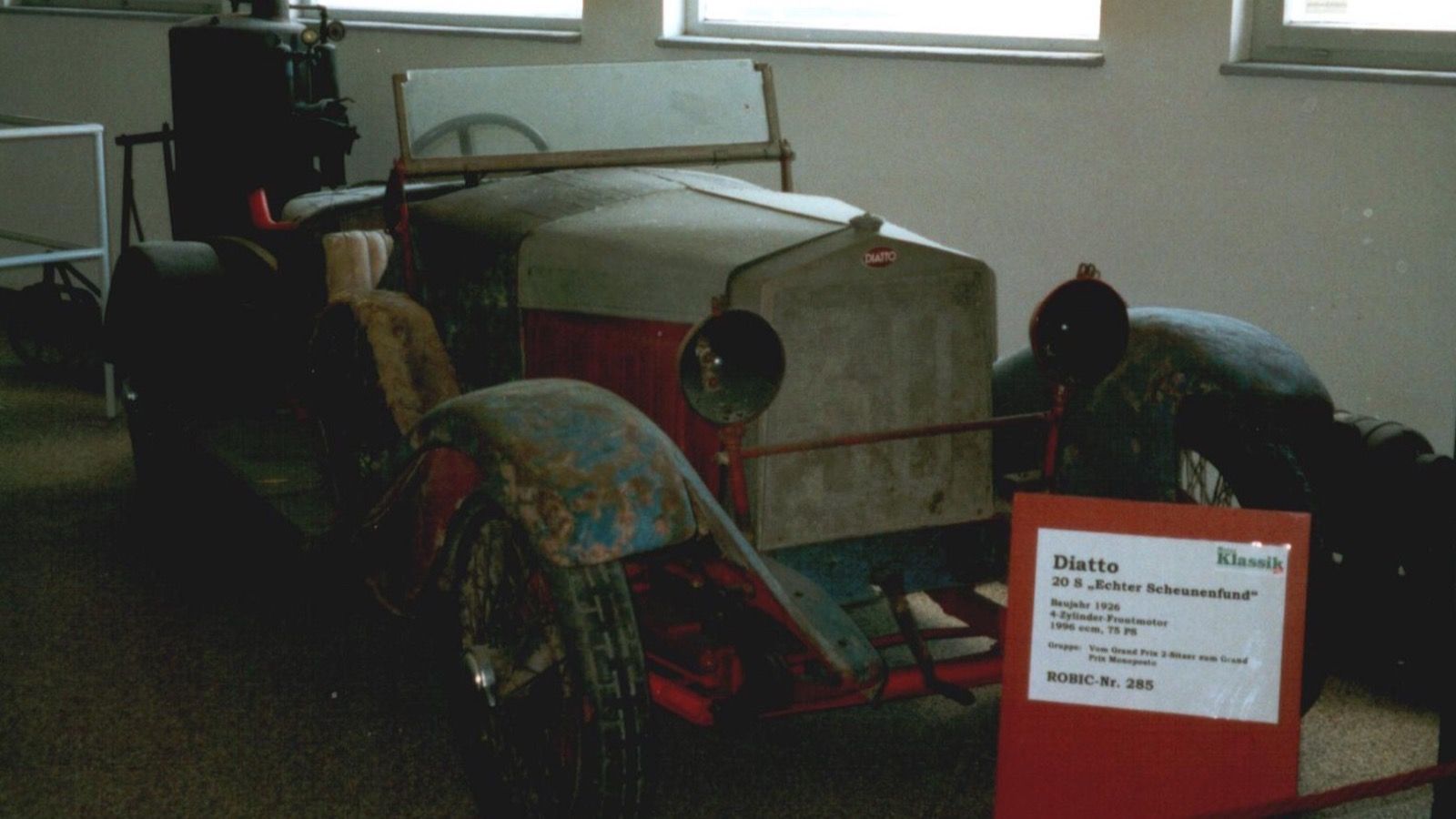1926 Diatto tourer on museum display, front three-quarter view