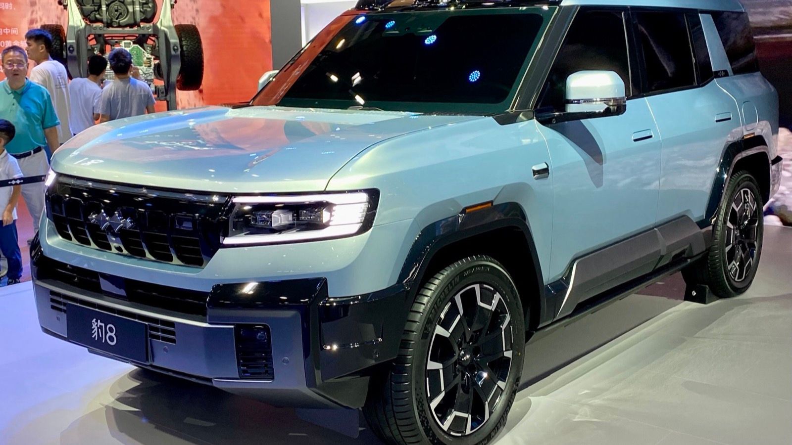 Light-blue Fang Cheng Bao Bao 8 full-size PHEV SUV, front three-quarter view