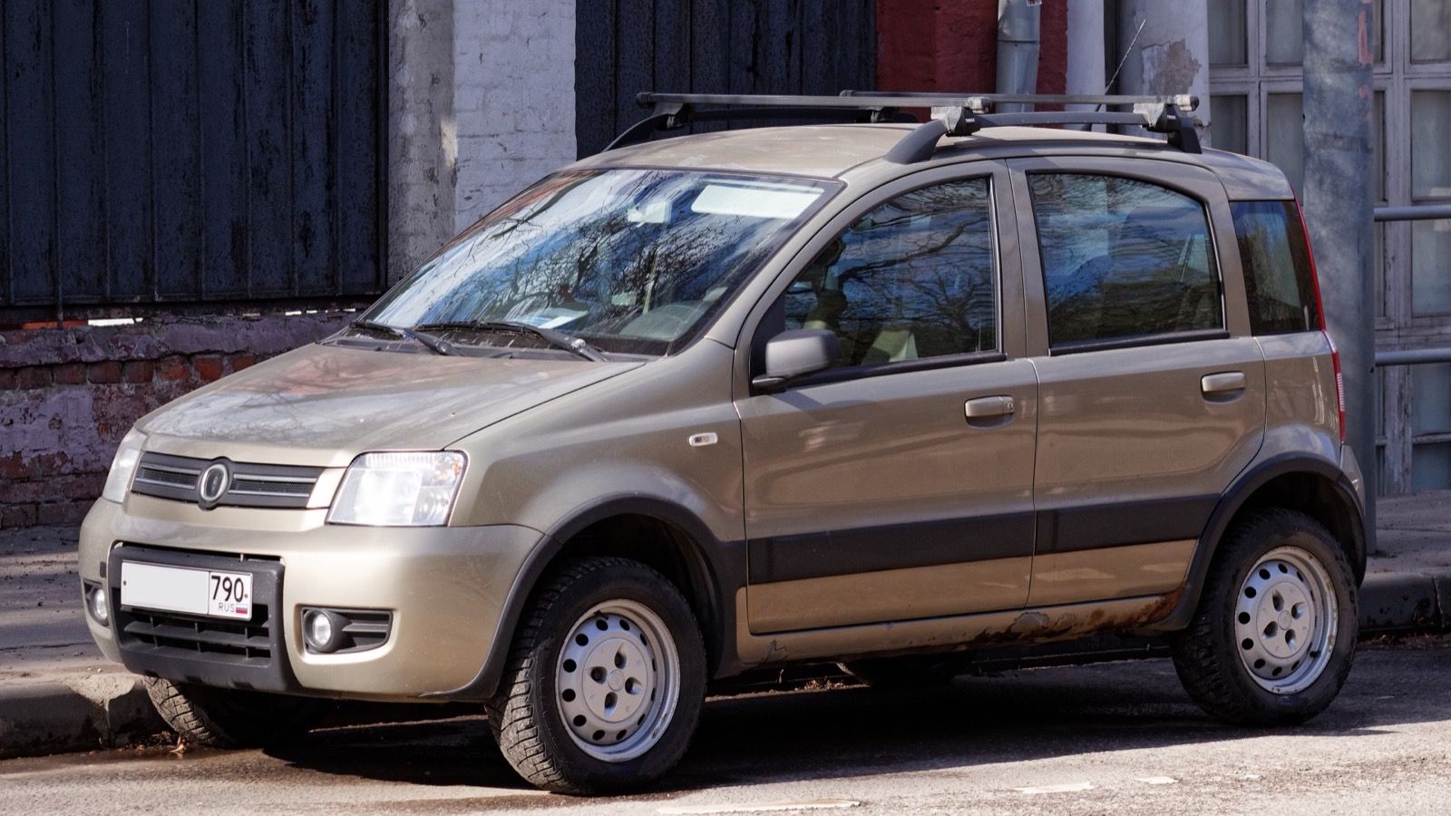 Beige second-generation Fiat Panda 4x4, front three-quarter view